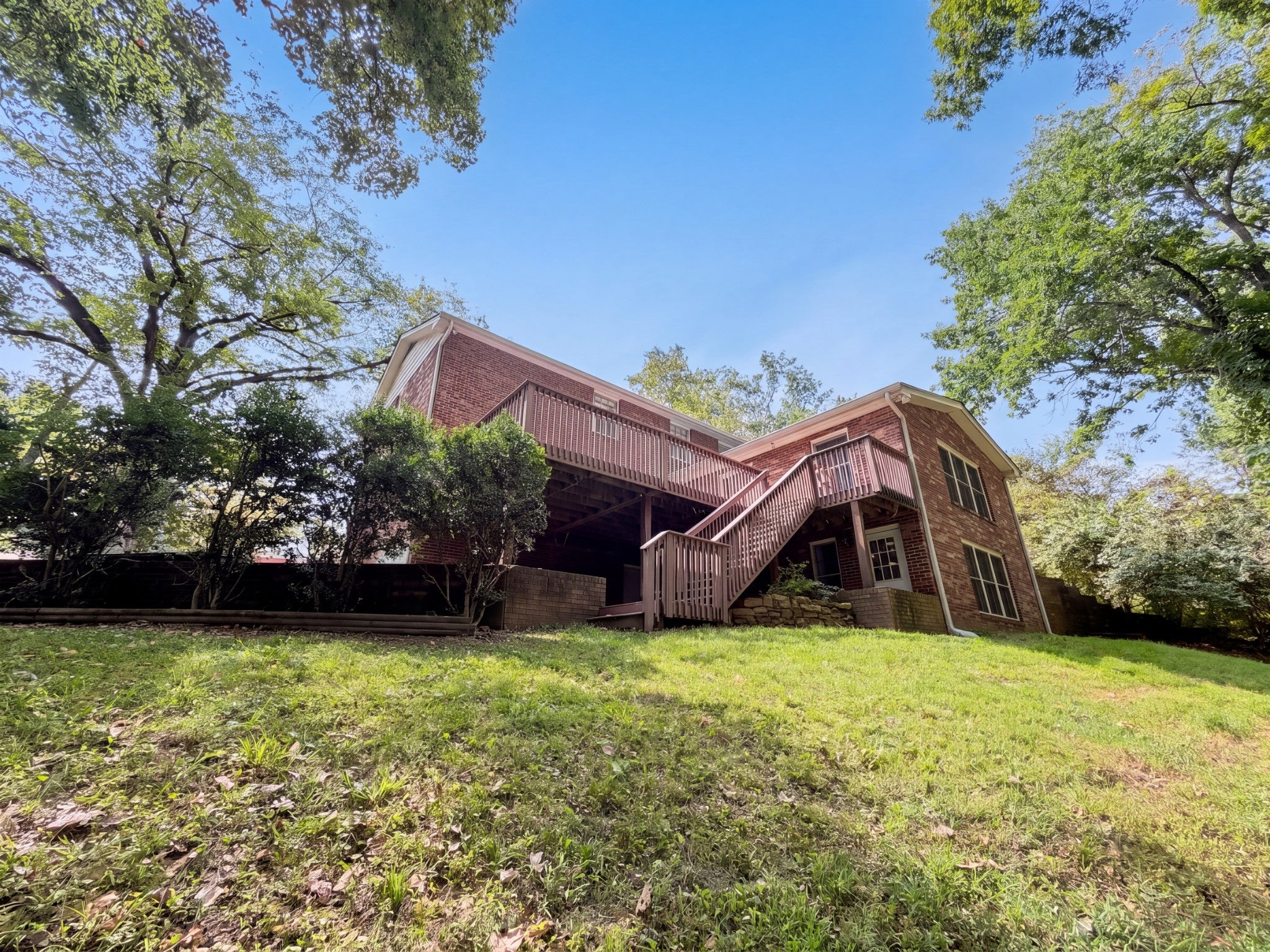840 Highland Crest Dr