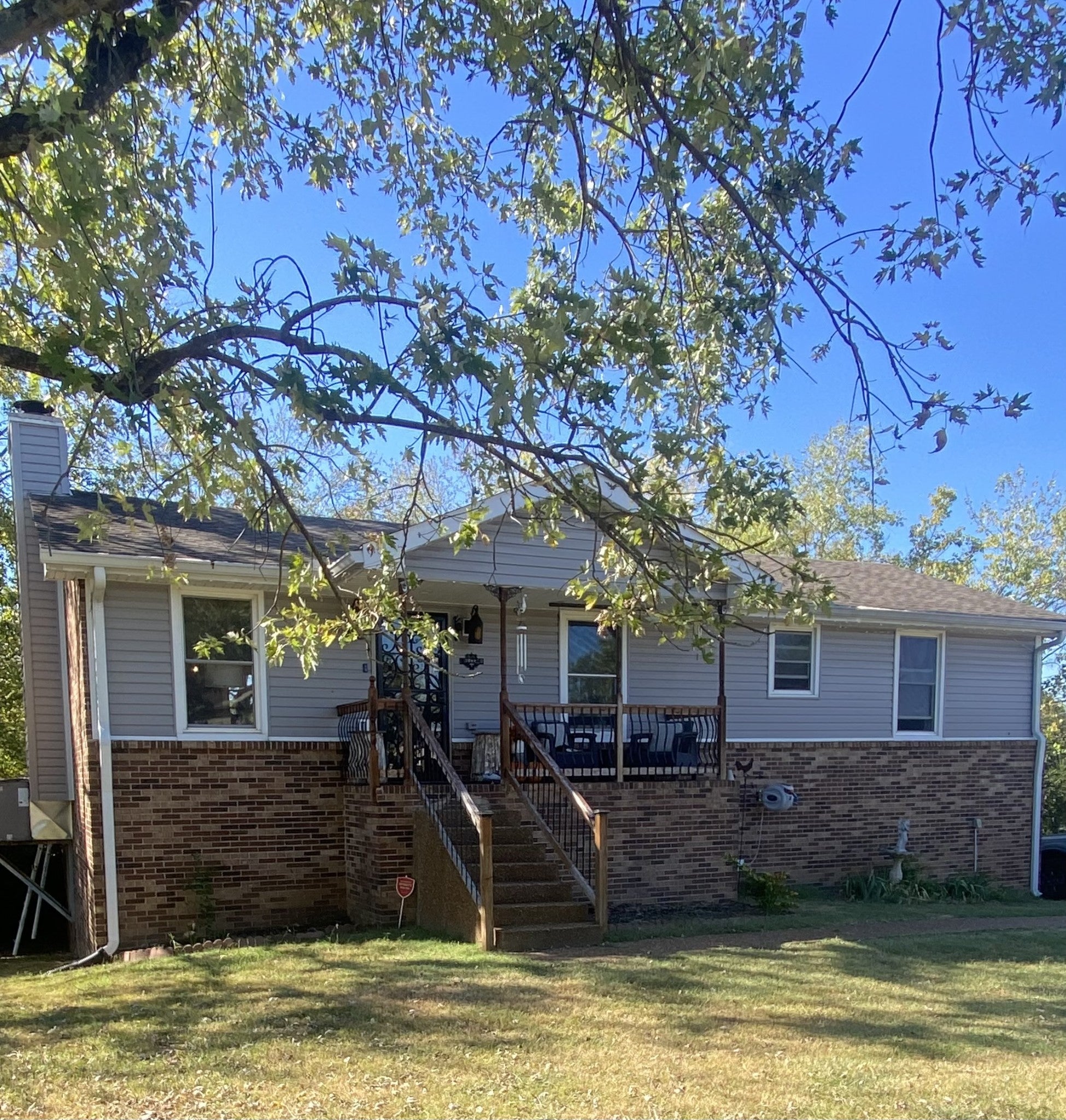 121 Overlook Dr