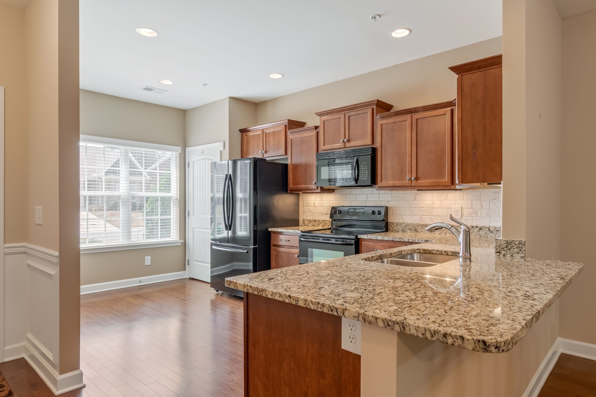 4587 Boxcroft Cir