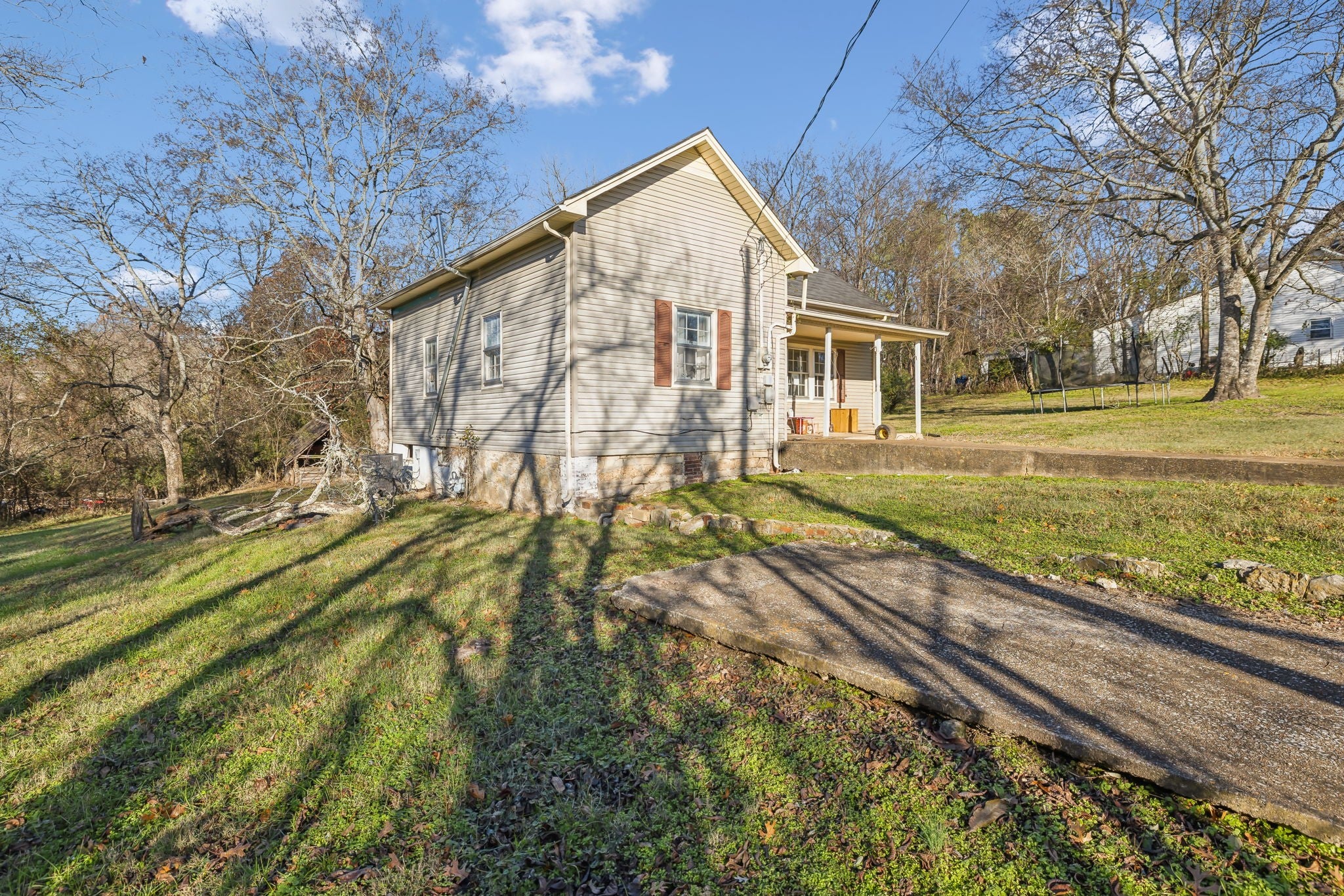 300 Morris St