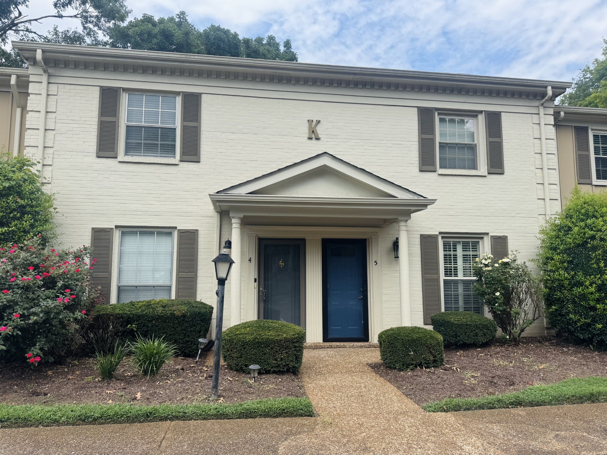 2-bed condo for sale in Franklin, TN 37064, 1011 Murfreesboro Rd K4 1011 Murfreesboro Rd K4, Franklin TN 37064 2-bed condo, photo 1 of 24