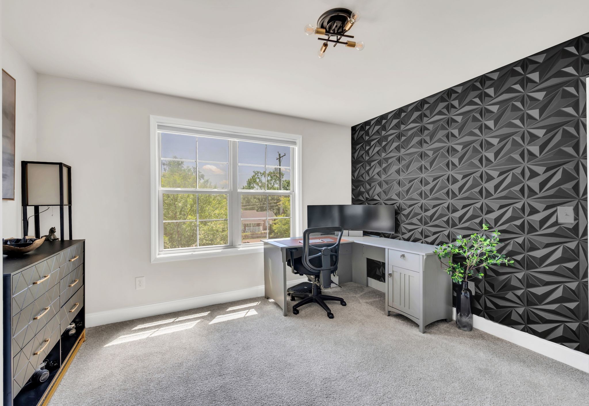 Nashville, Tennessee 37214, United States, 3 Bedrooms Bedrooms, ,3 BathroomsBathrooms,Residential,Active,187248