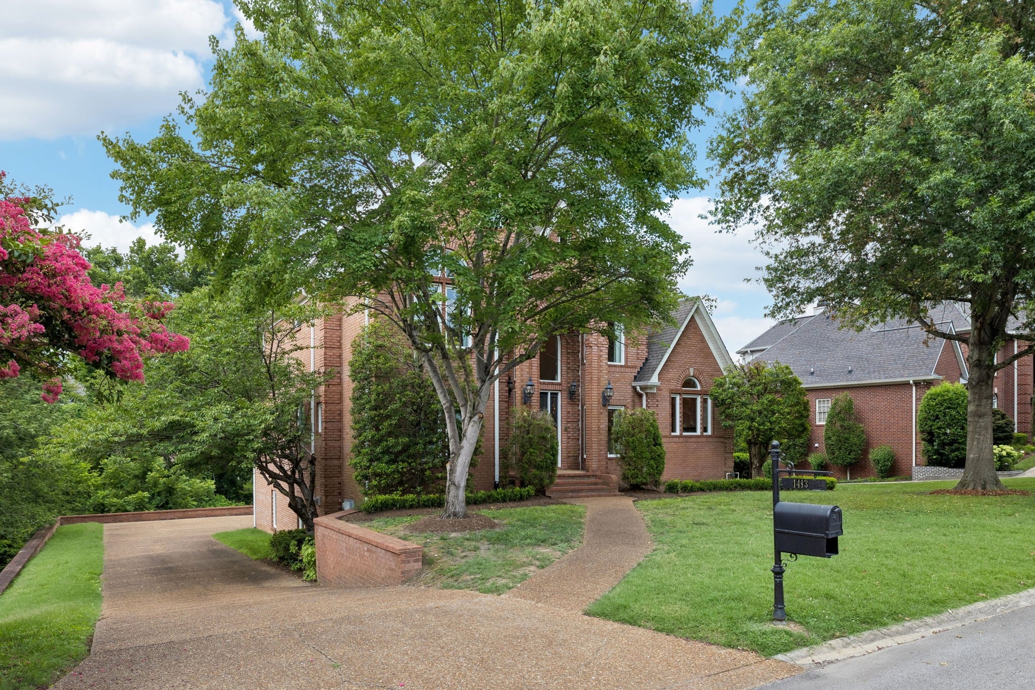 1413 Shannon Pl