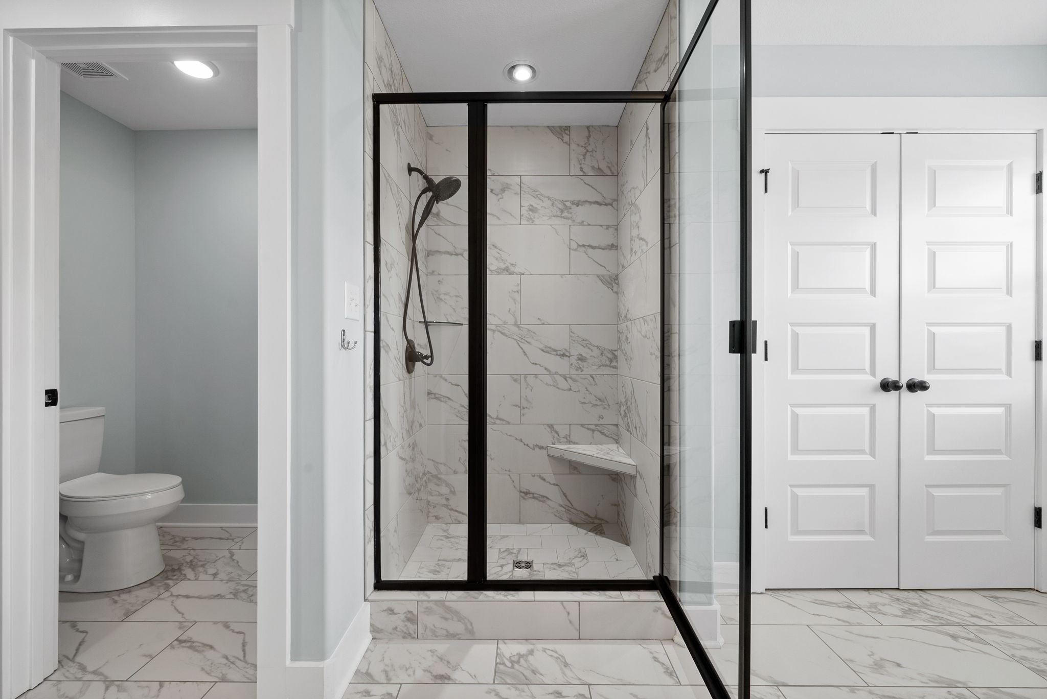 Clarksville, Tennessee 37040, United States, 4 Bedrooms Bedrooms, ,3 BathroomsBathrooms,Residential,Active,195494