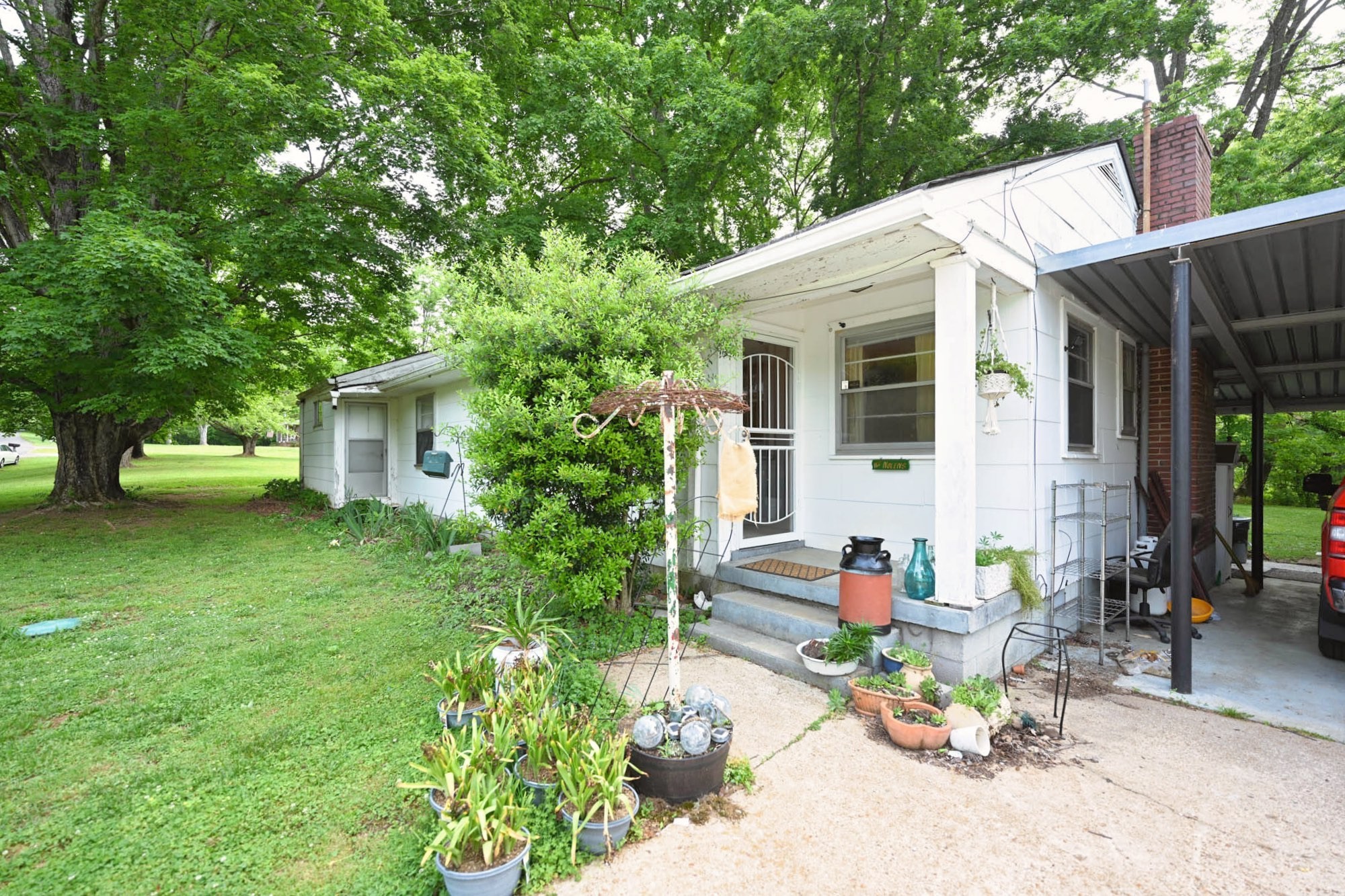 4411 Jackson Rd