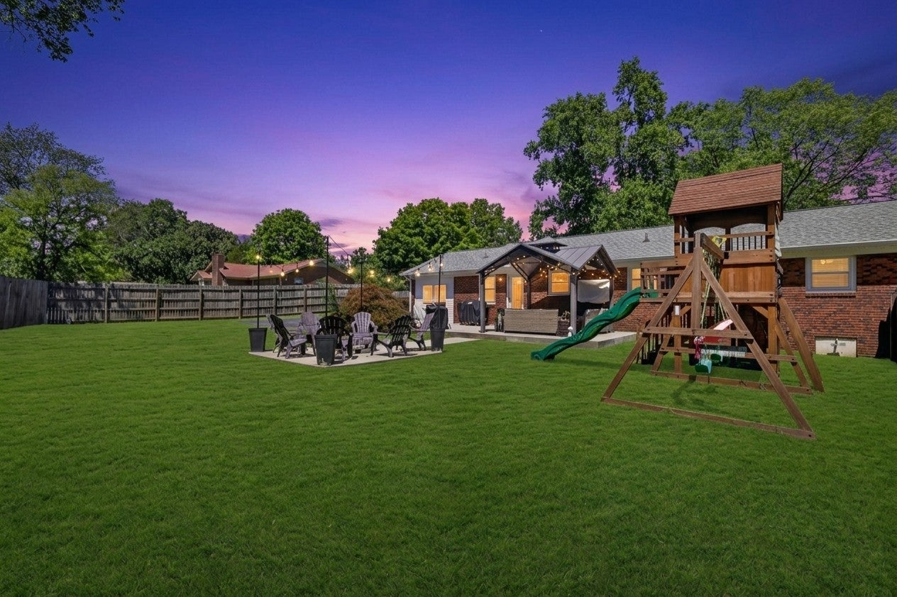 1311 Trinity Dr