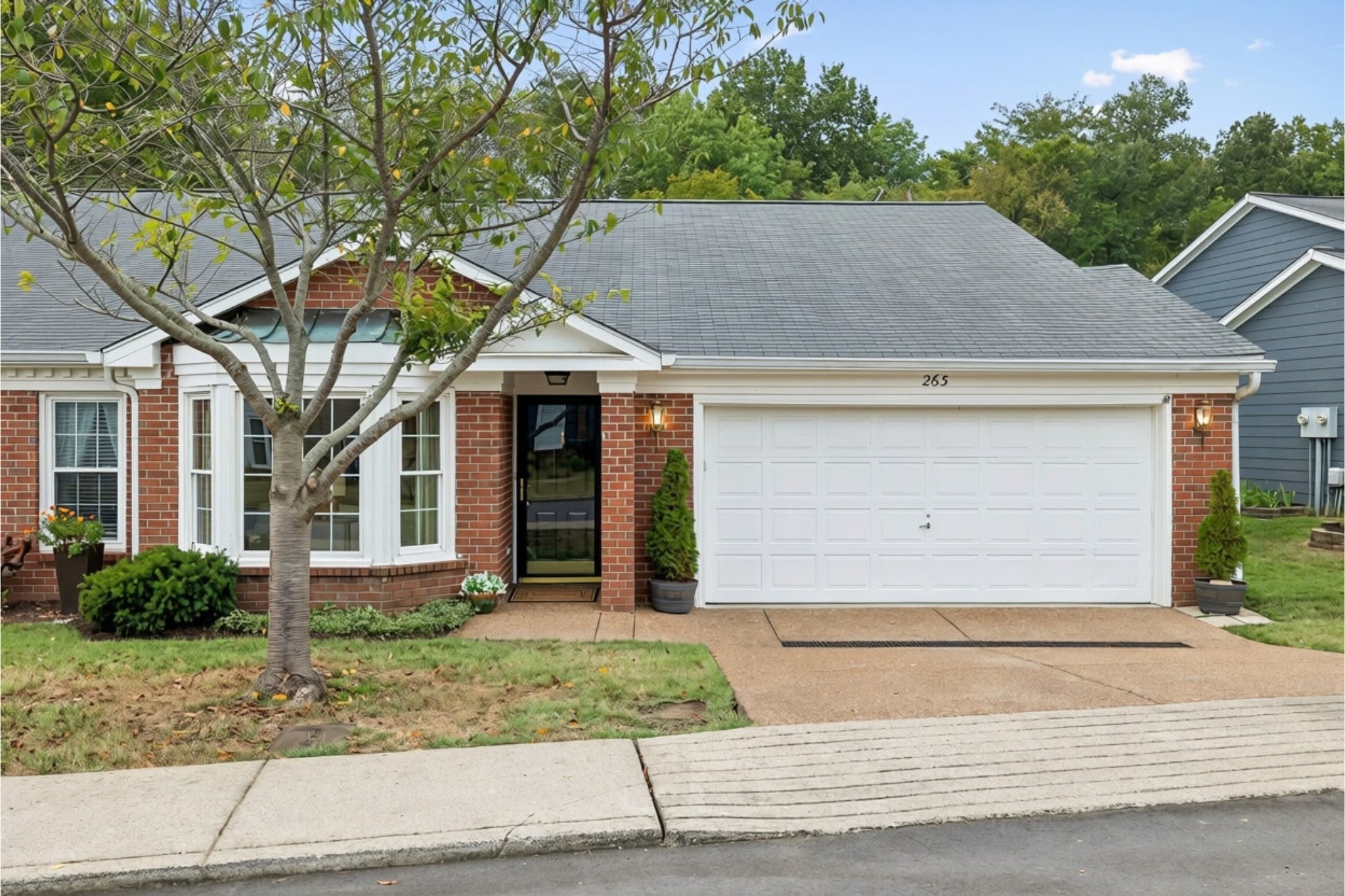 3-bed listing at 263 Cana Cir, Nashville