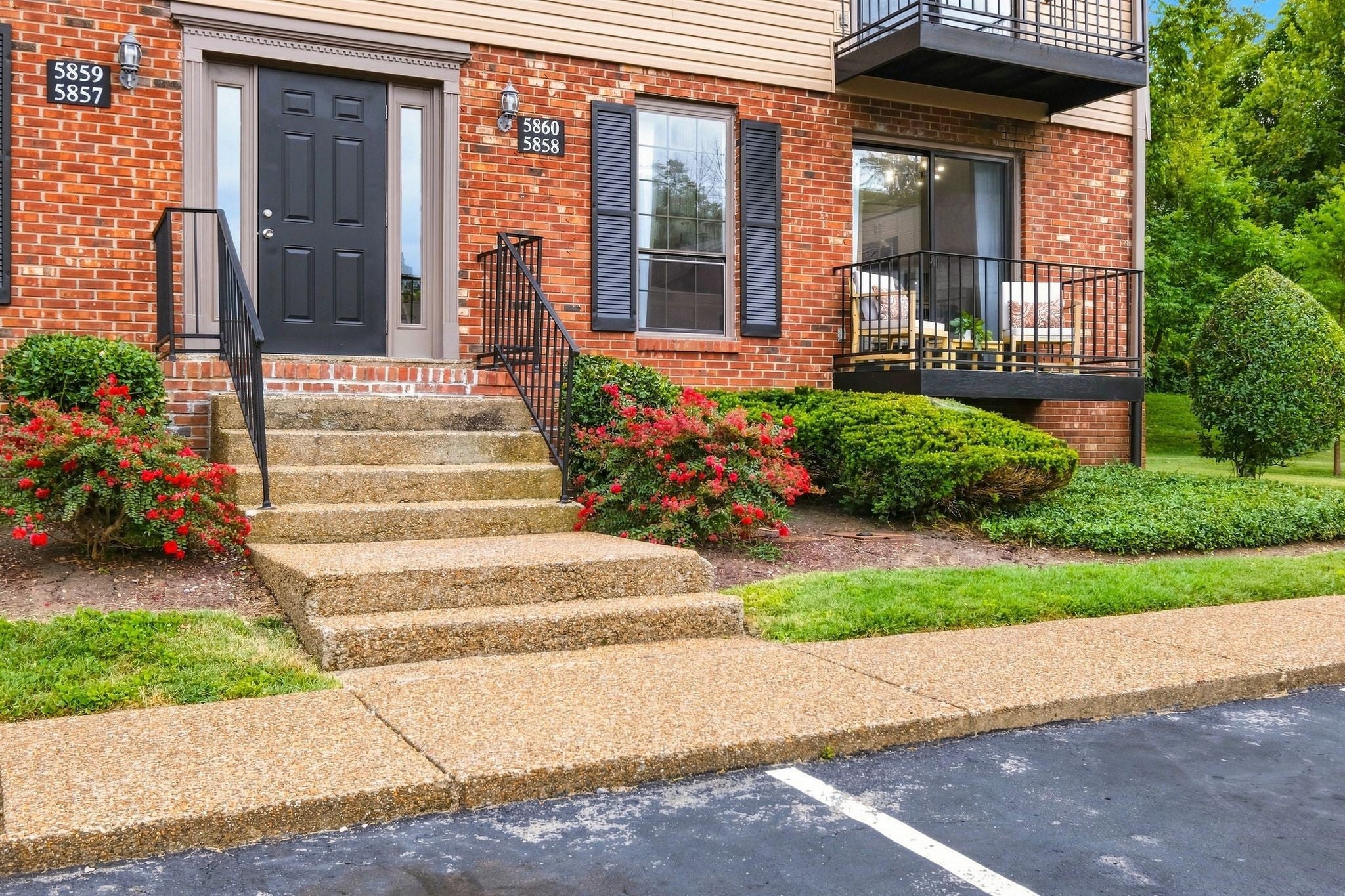 5858 Brentwood Trce