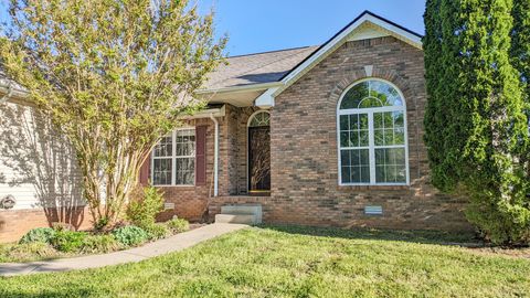 1320 Ambleside Dr Clarksville TN 37040
