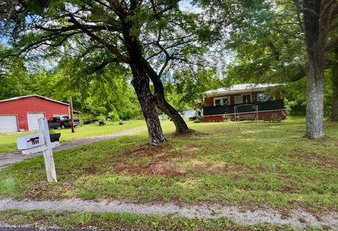 1425 Kasserman Switch Rd Belvidere TN 37306