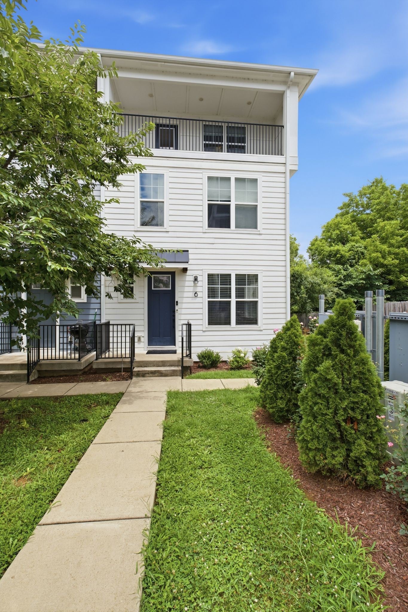 105 Duke St 6