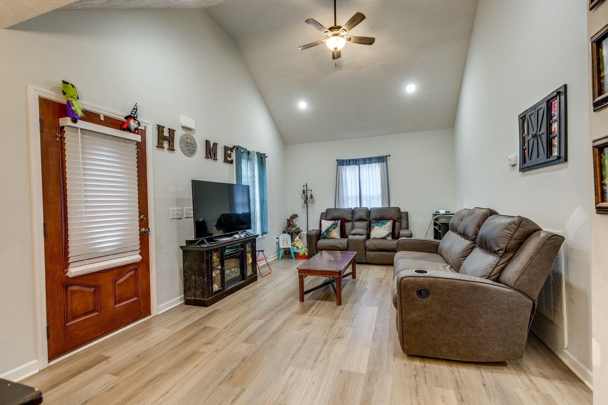 138 Fairview Ave
