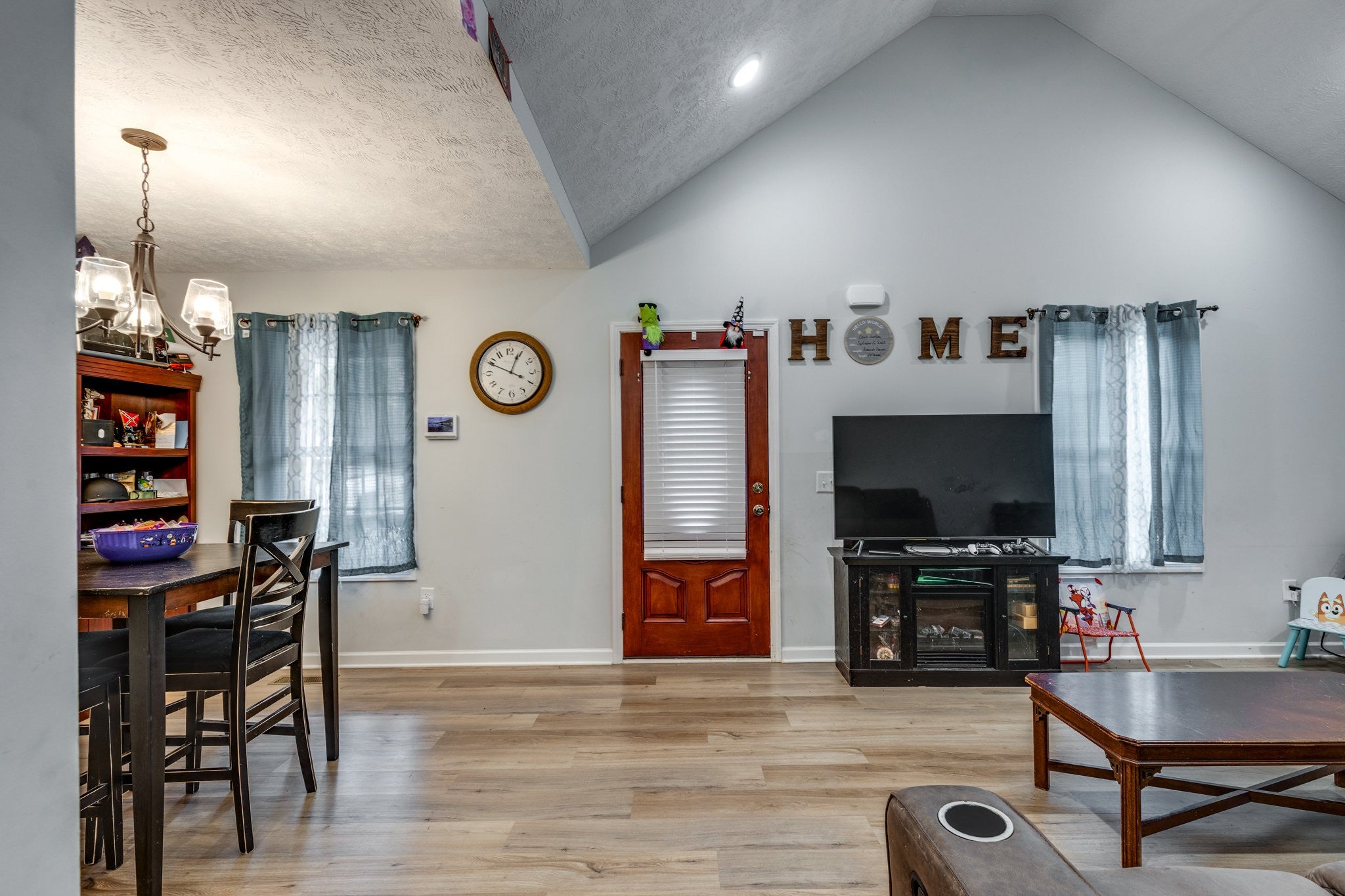 138 Fairview Ave