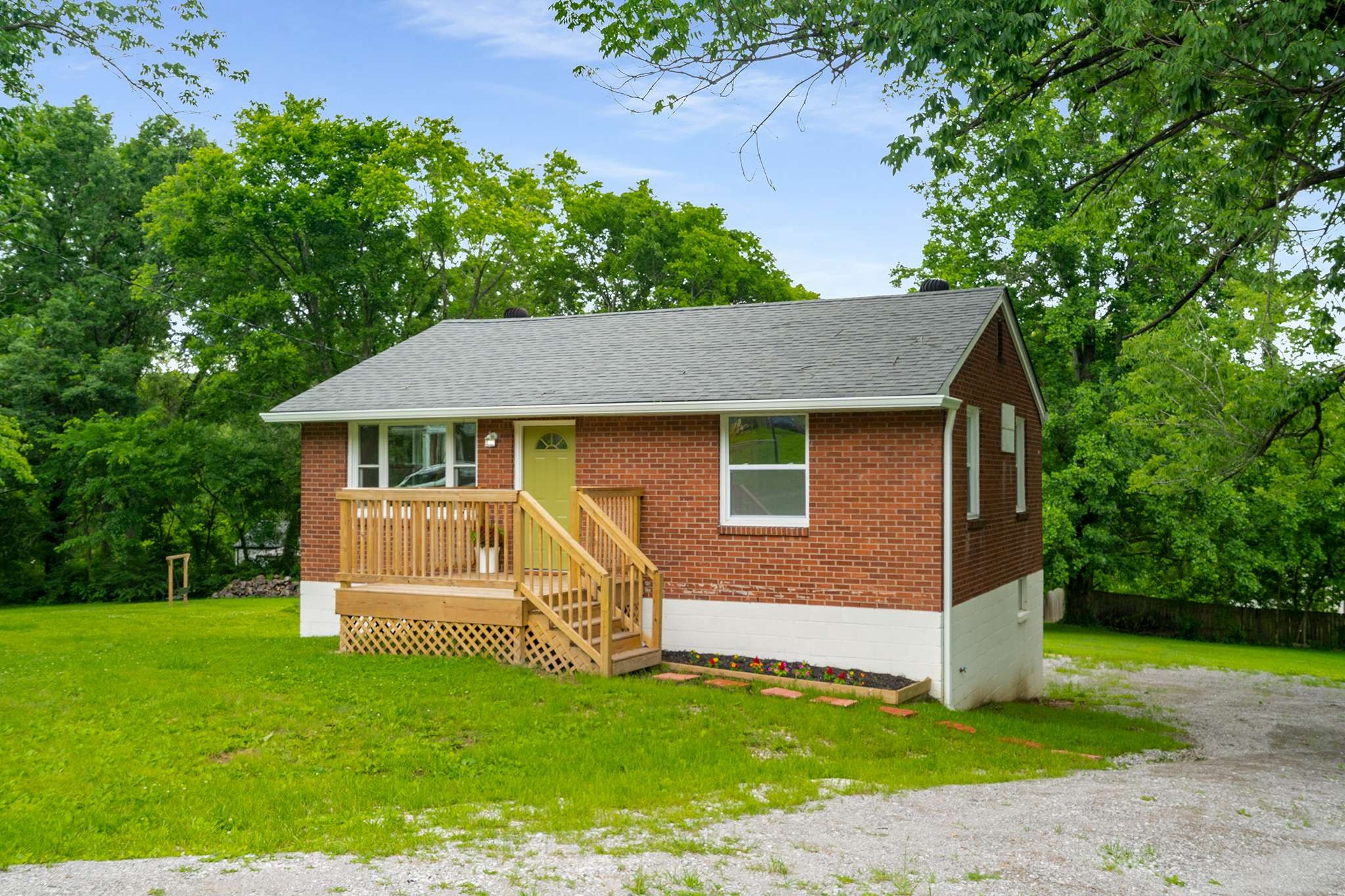 2607 Mashburn Ct