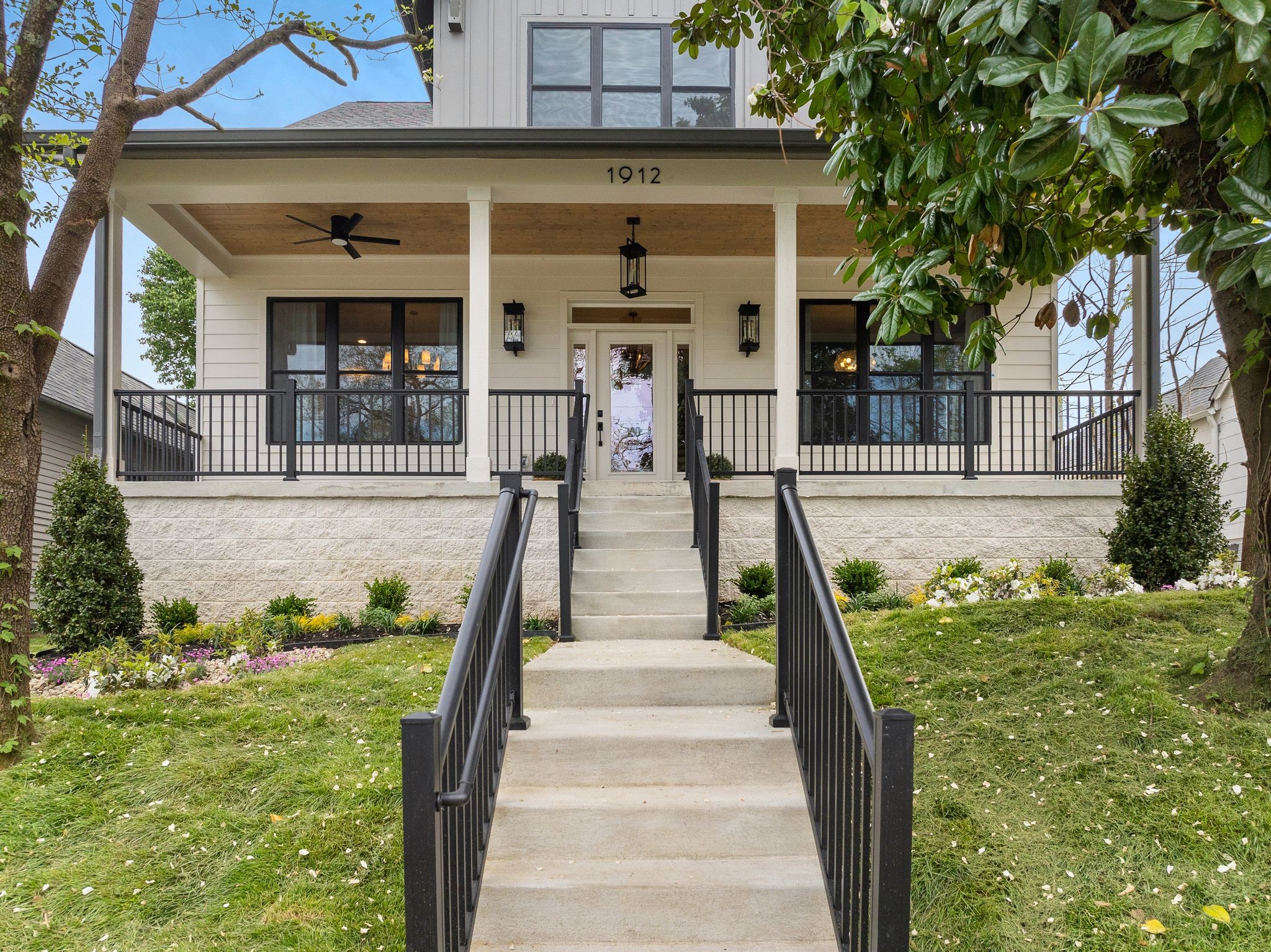 1912 Eastside Ave