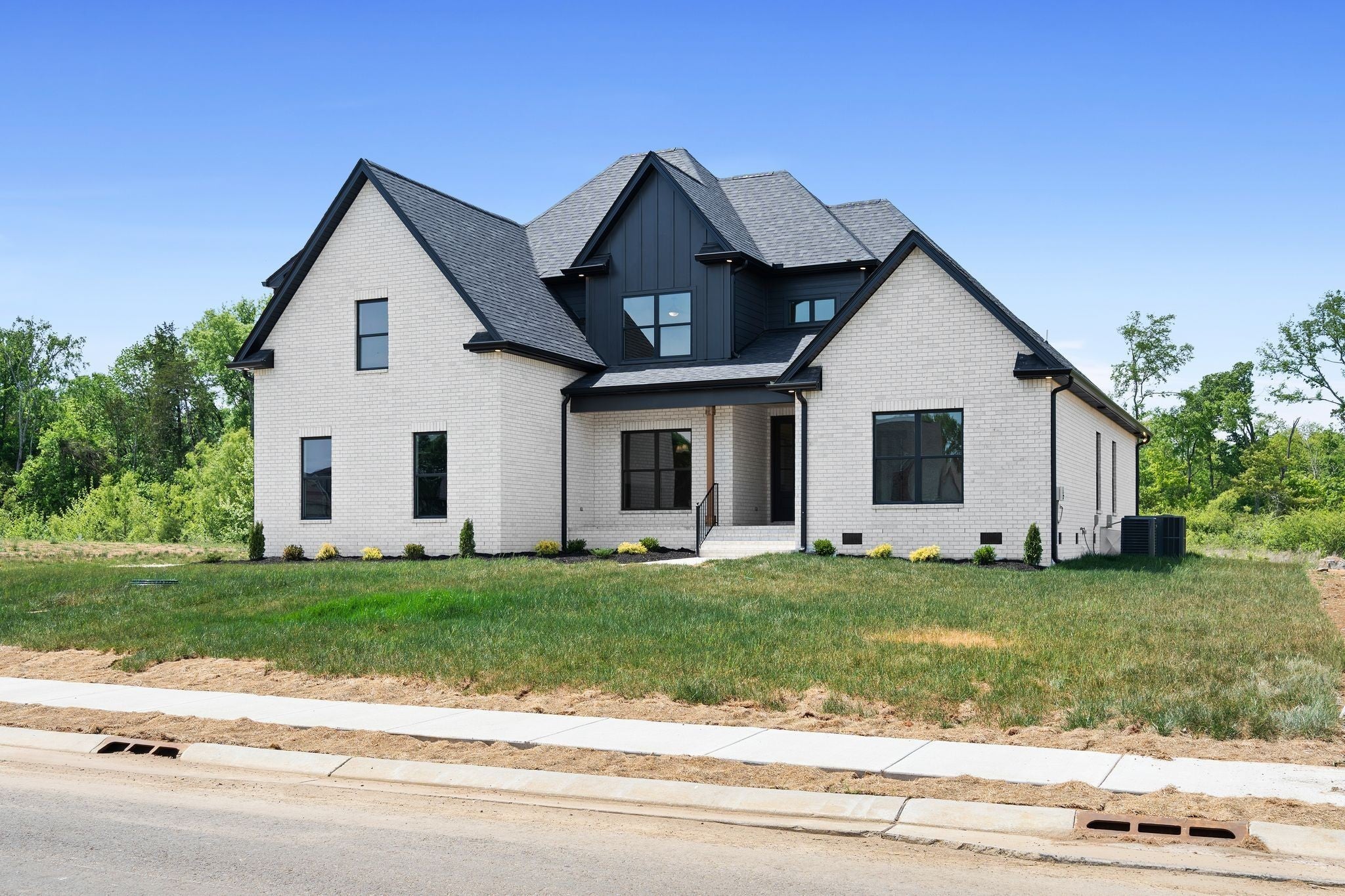 1807 Rhonda Dr