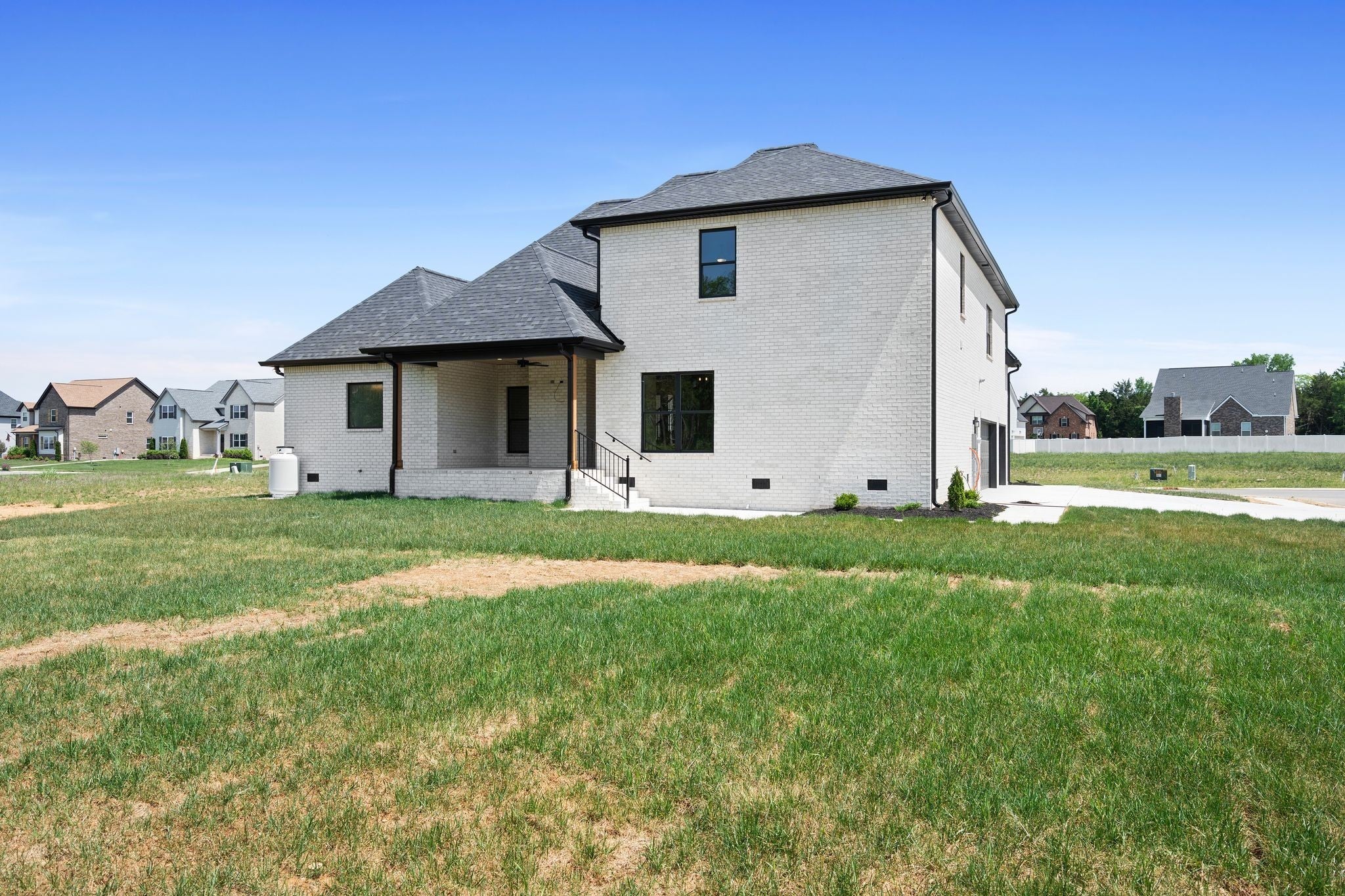 1807 Rhonda Dr