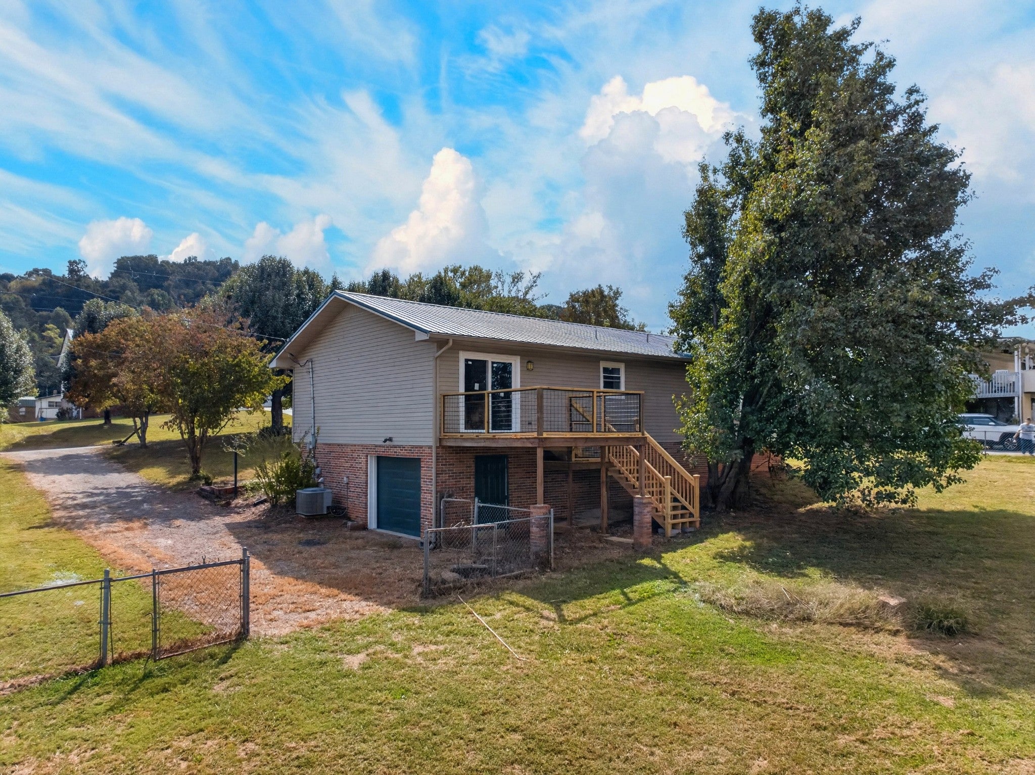 112 Heritage Dr