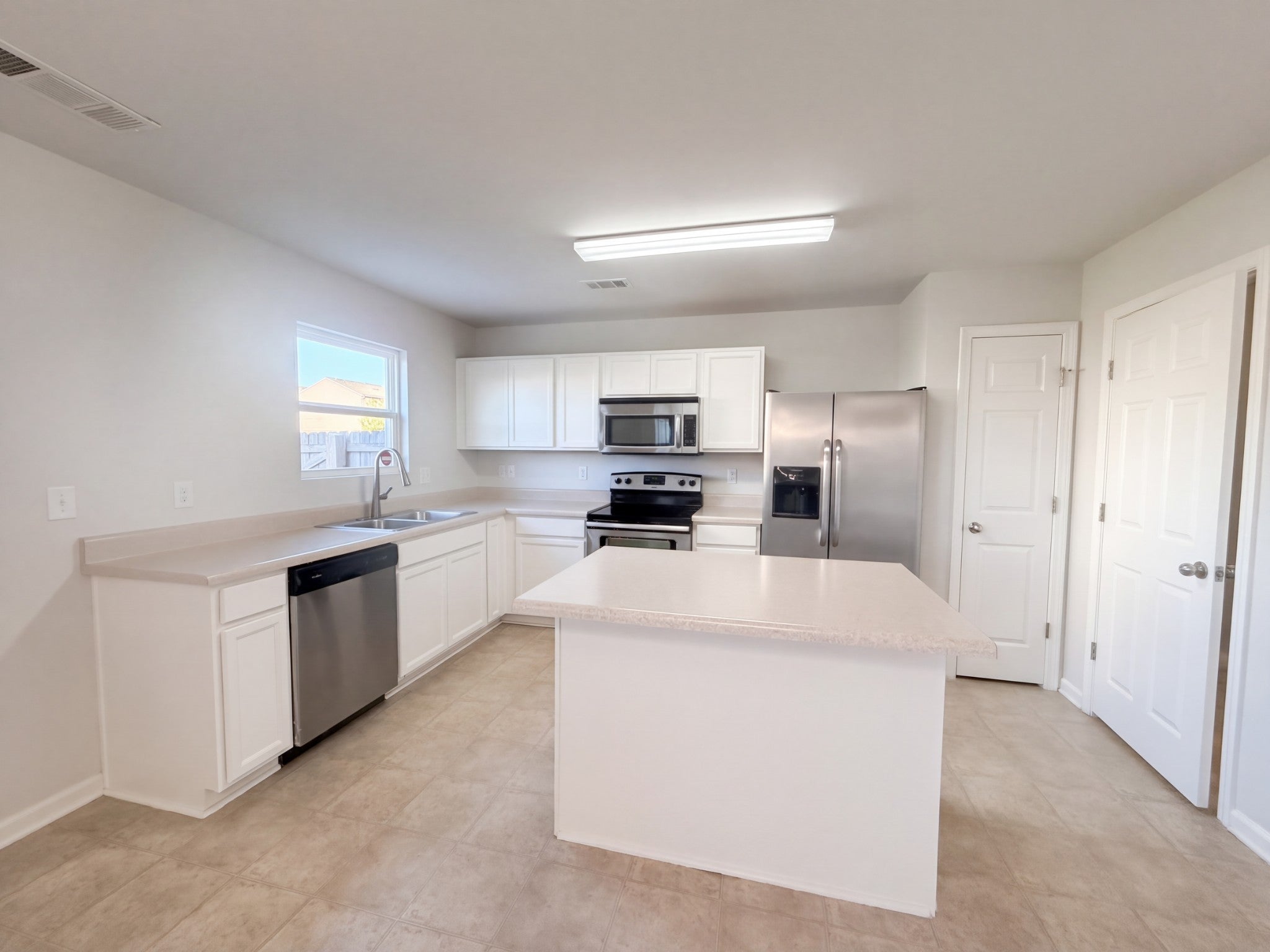 1409 Old Stone Rd