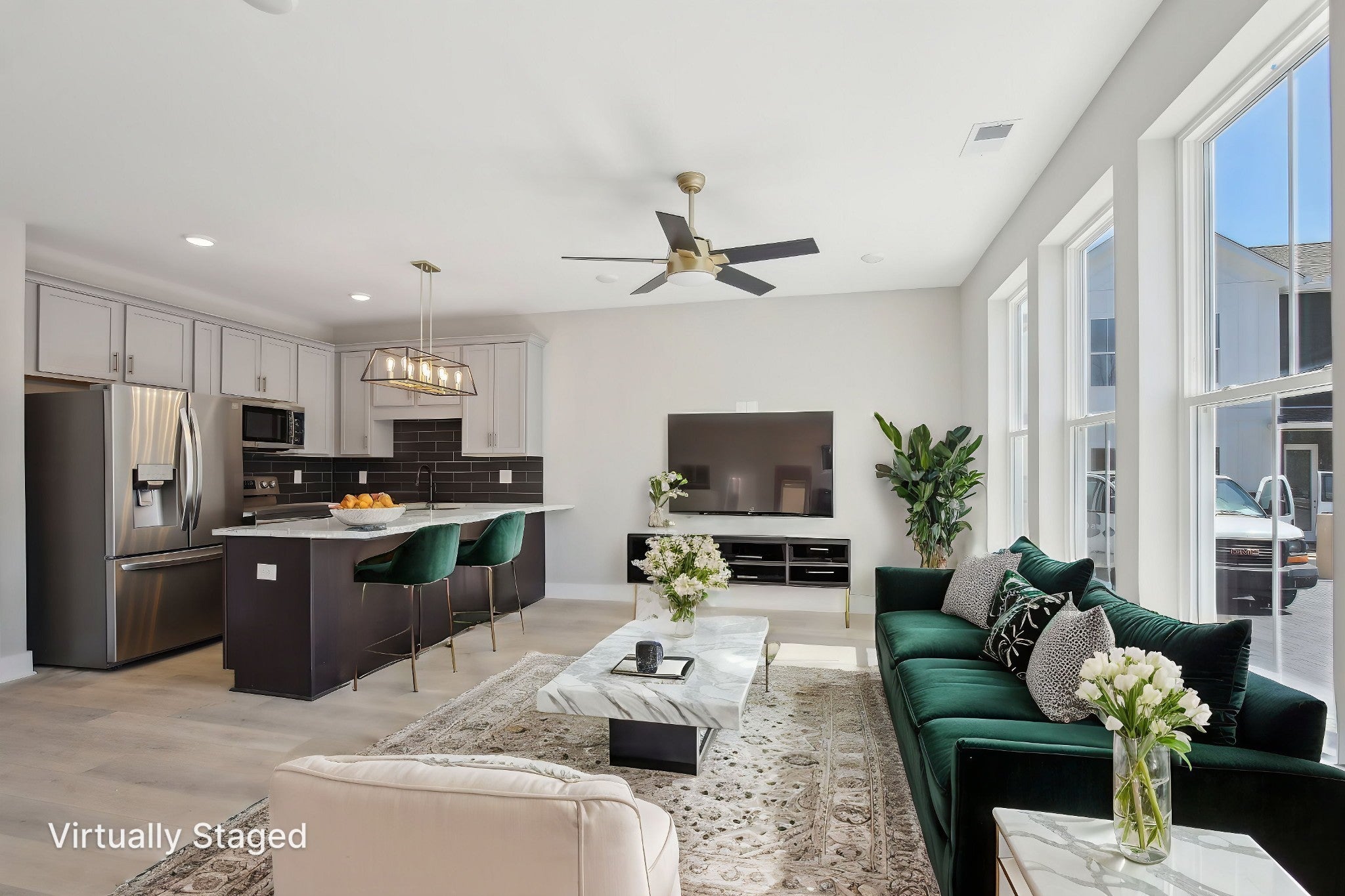 3.0-bed rental at 347 Archwood Dr