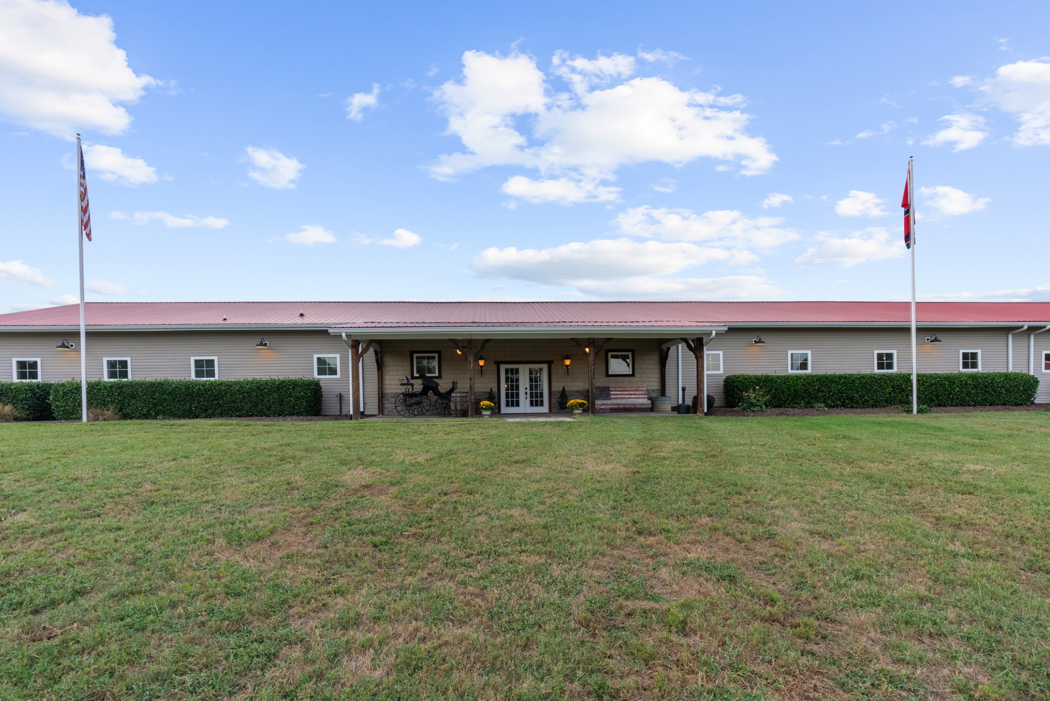 1190 W Ellington Pkwy