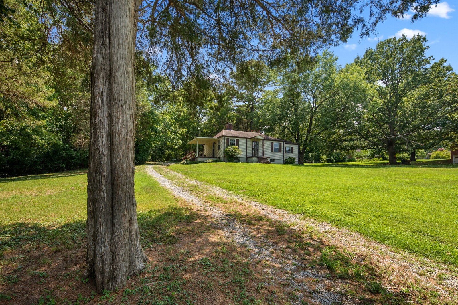 563 McMurray Dr
