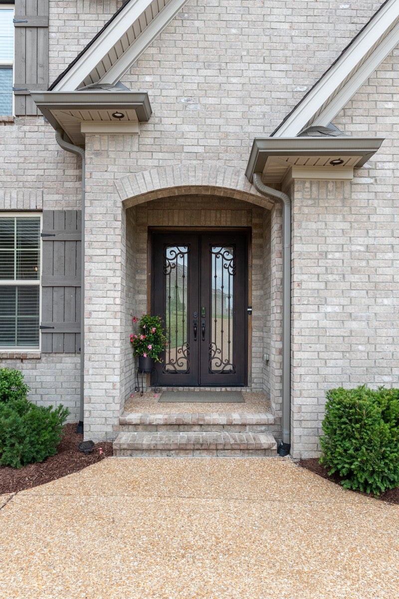1110 Luxborough Dr