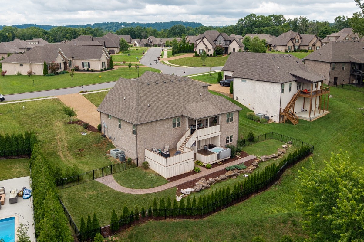 1110 Luxborough Dr
