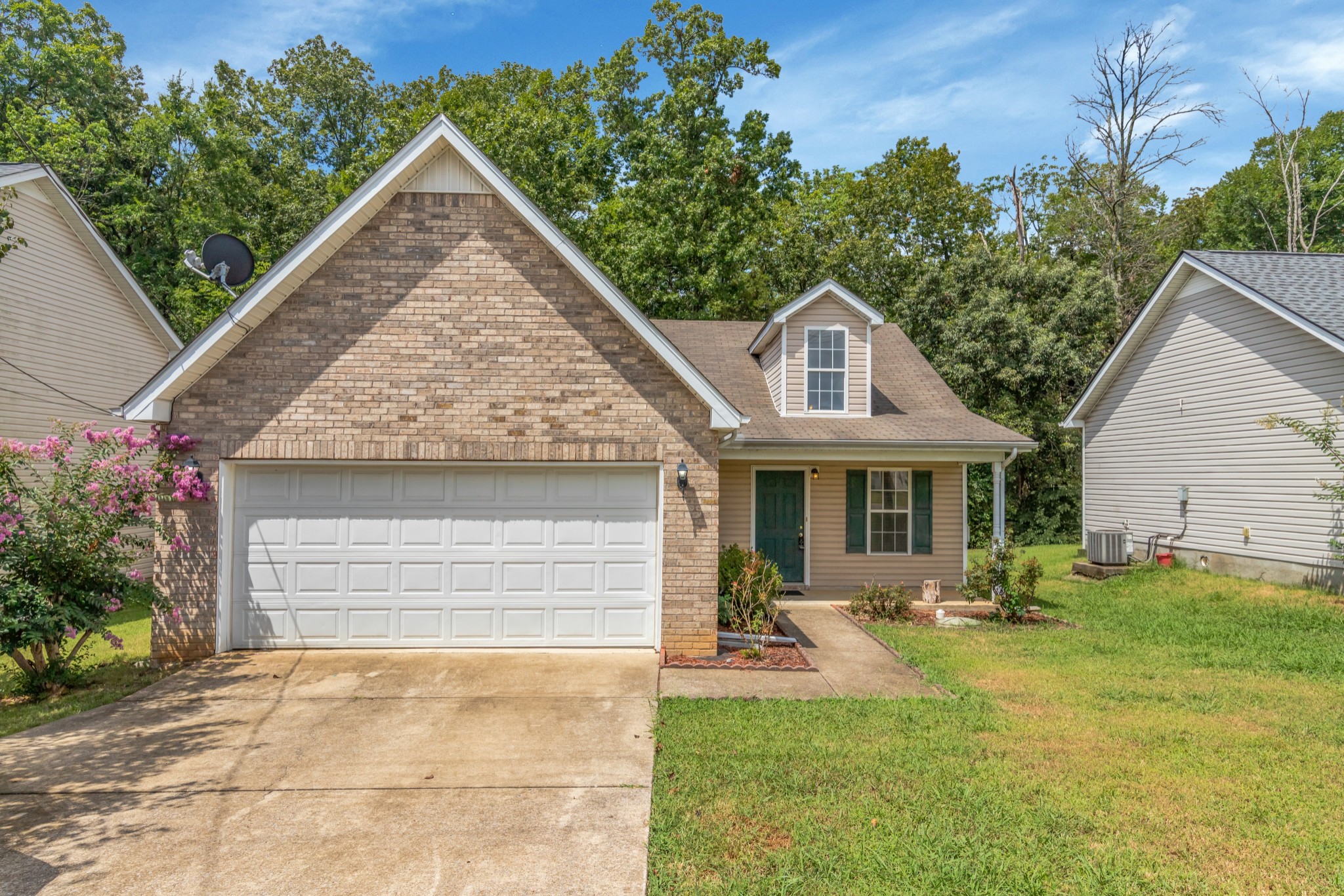 728 Holland Ridge Dr