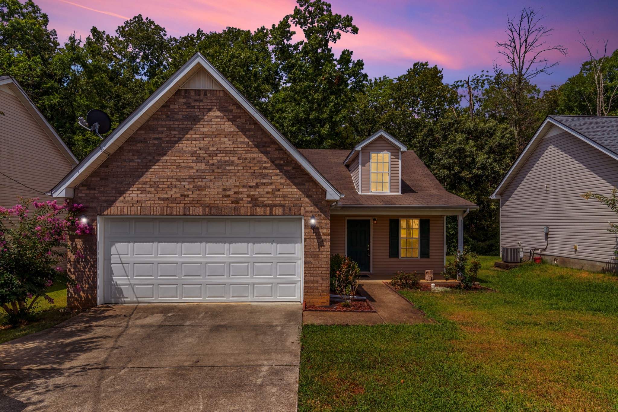 728 Holland Ridge Dr