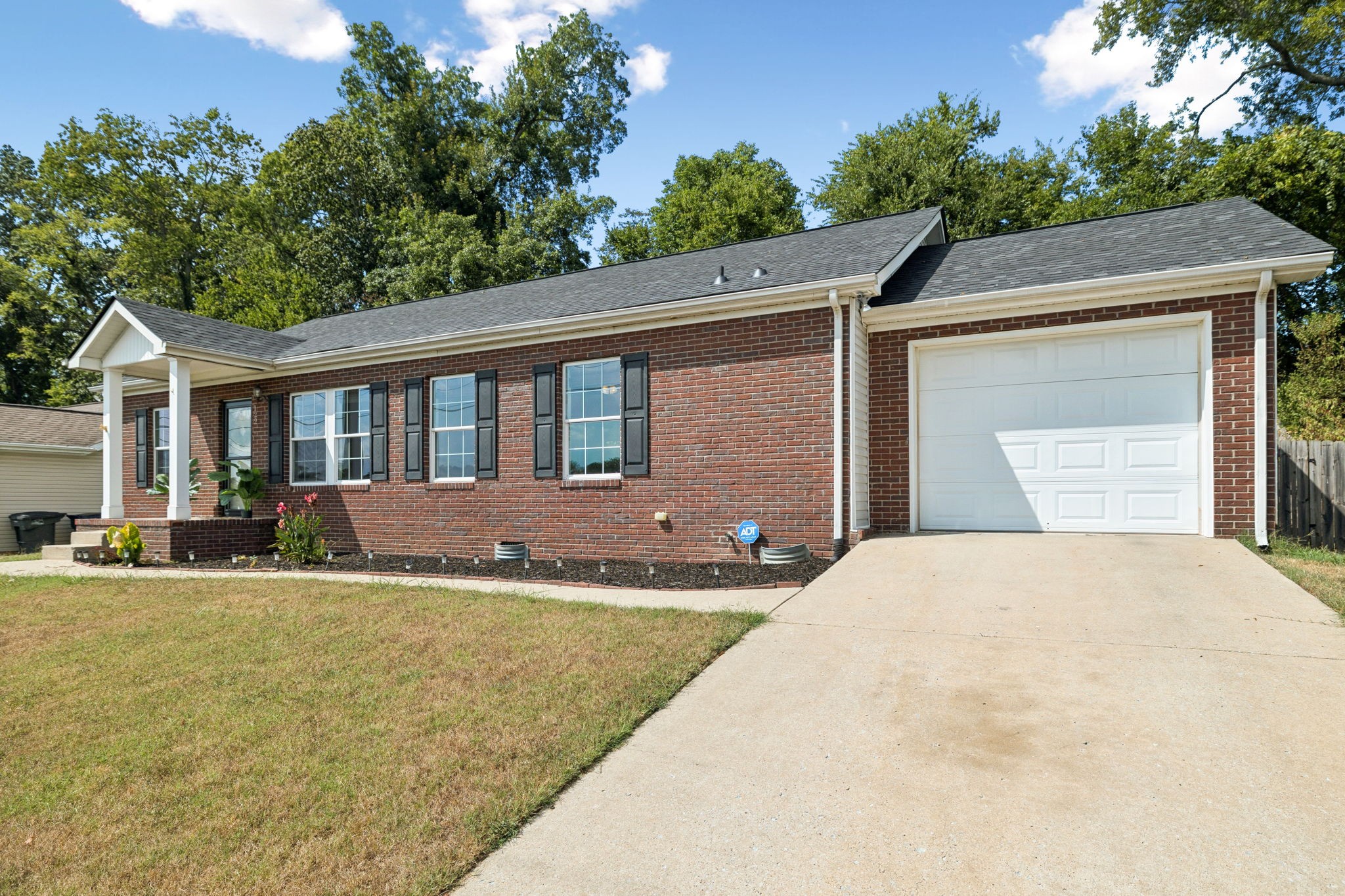 122 Overlook Pl