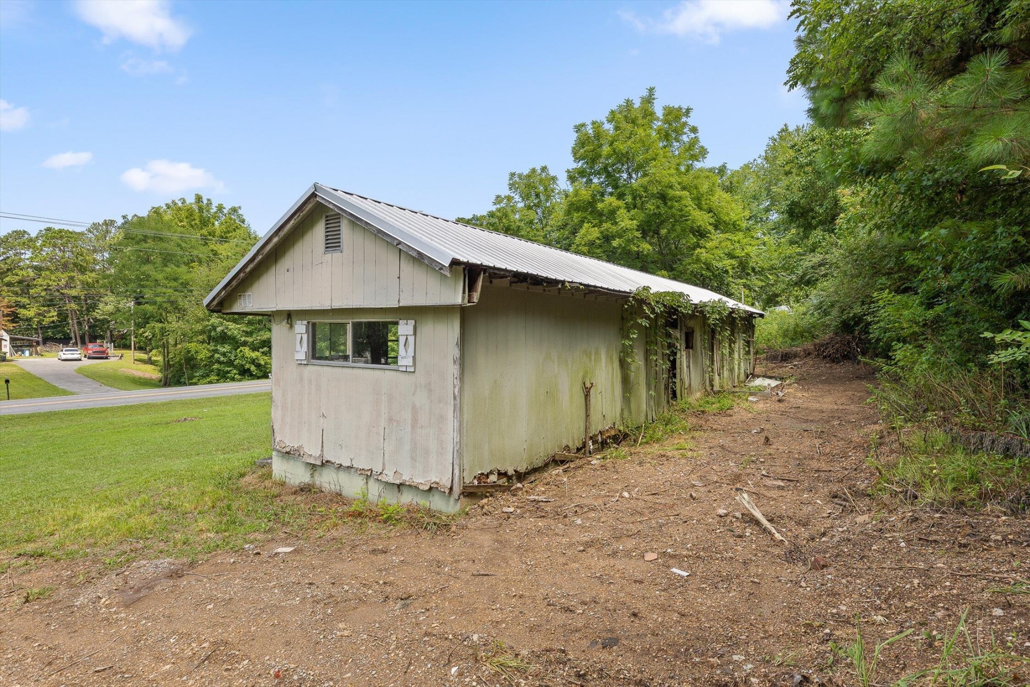 1467 Holcomb Road