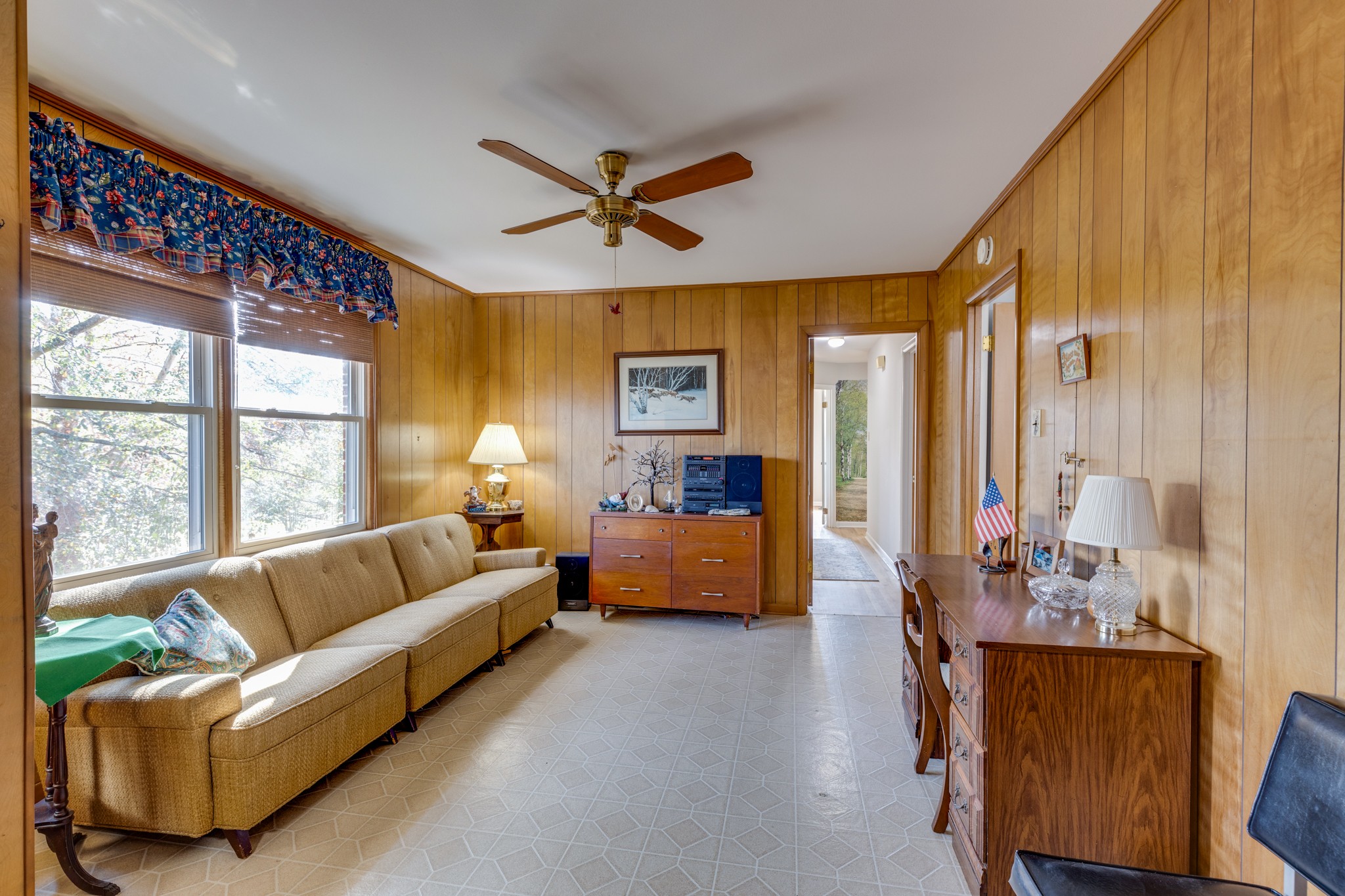 Photo 8 of 43 of 614 Crestland Drive house