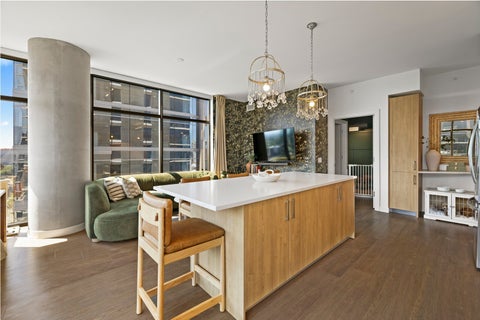 Photo of 1212 Demonbreun St #1802, Nashville, TN 37203 (MLS # 3245737)