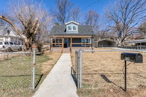 220 Davis Ave, Columbia, TN 38401 - MLS#: 2802410