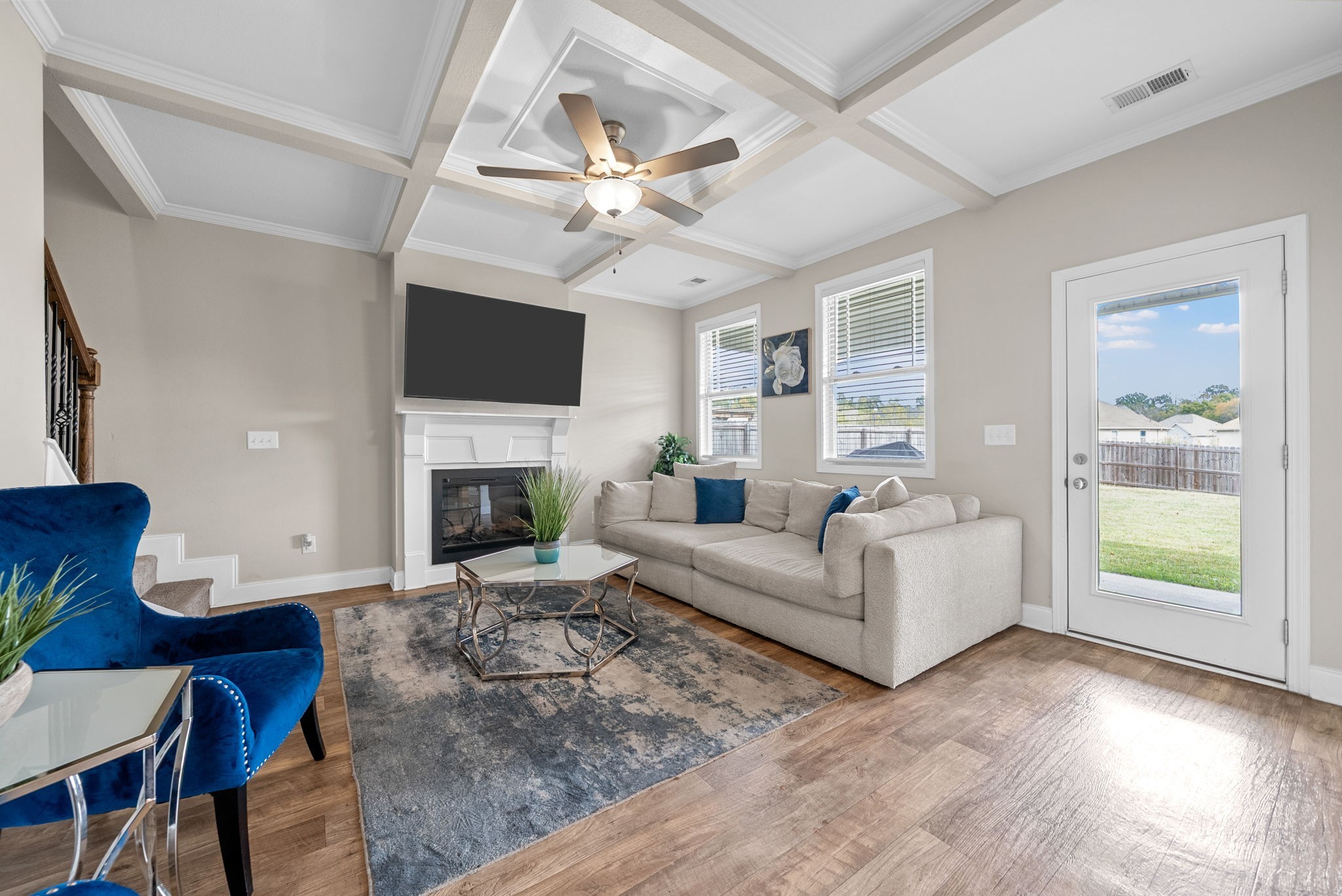 1077 Black Oak Circle