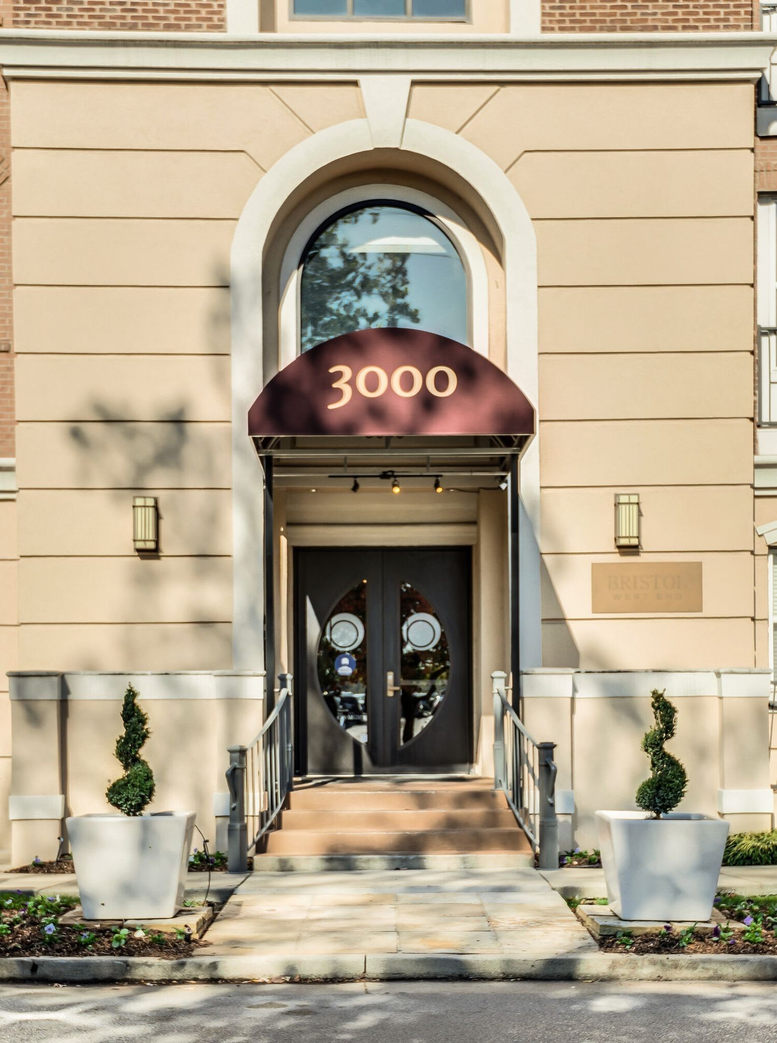 3000 Vanderbilt Pl 323