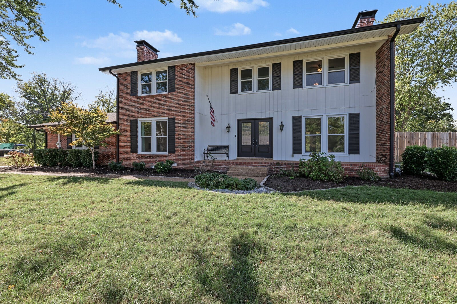 1213 Twin Springs Dr