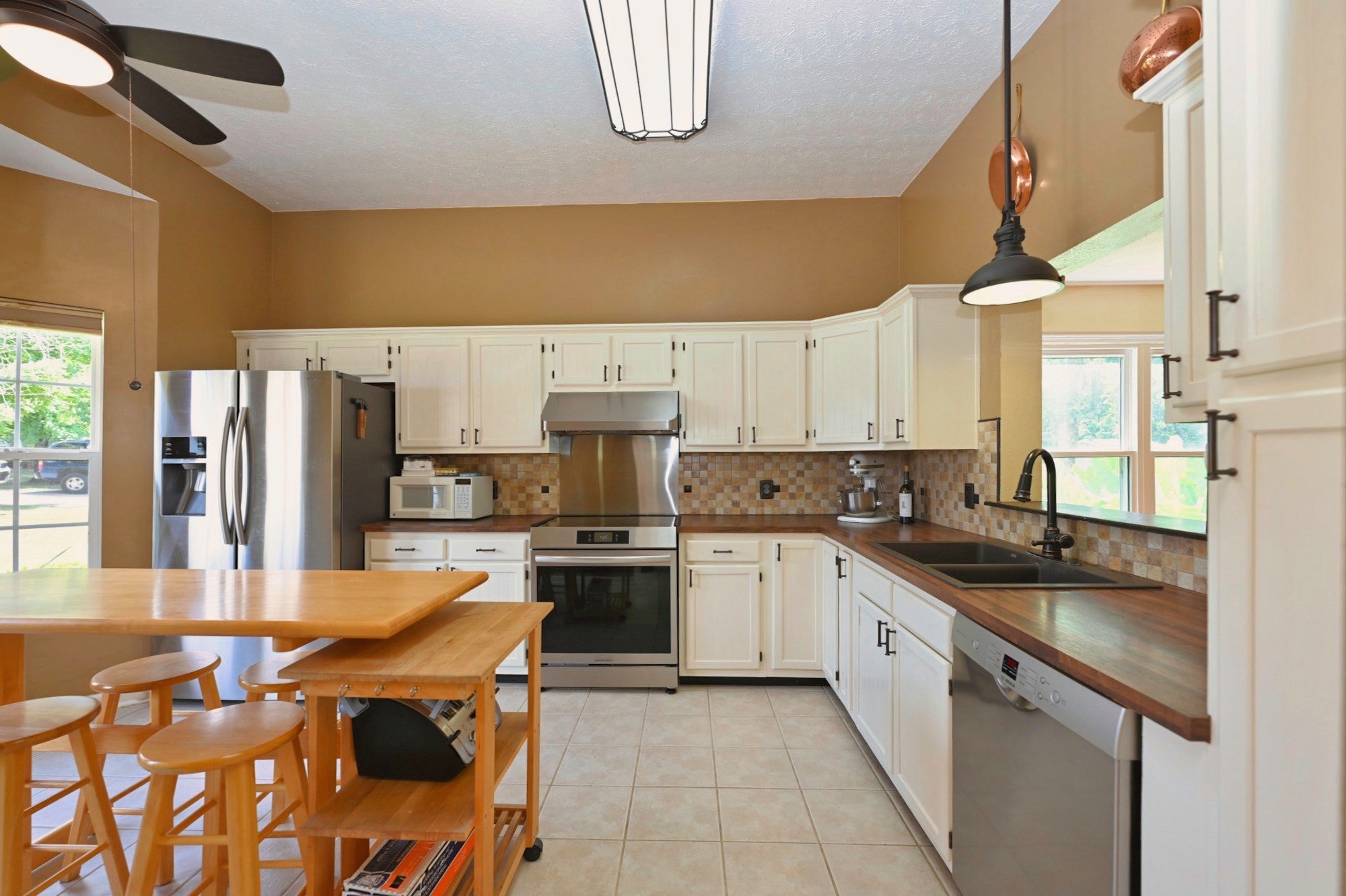 127 Pleasant Ln