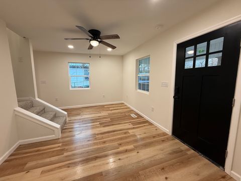 402 W Railroad St Dickson TN 37055