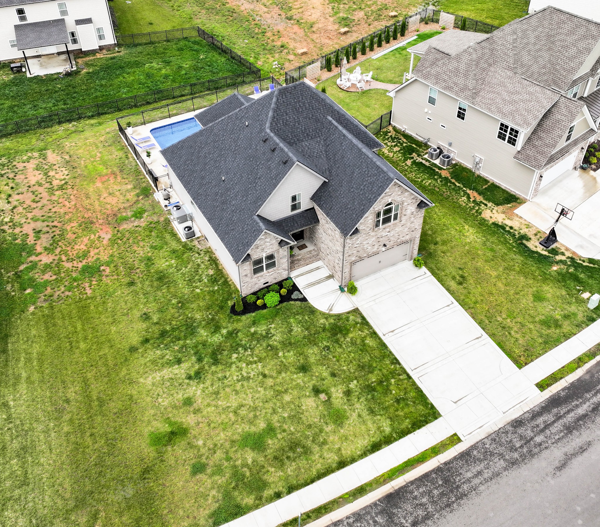 1103 Chagford Dr