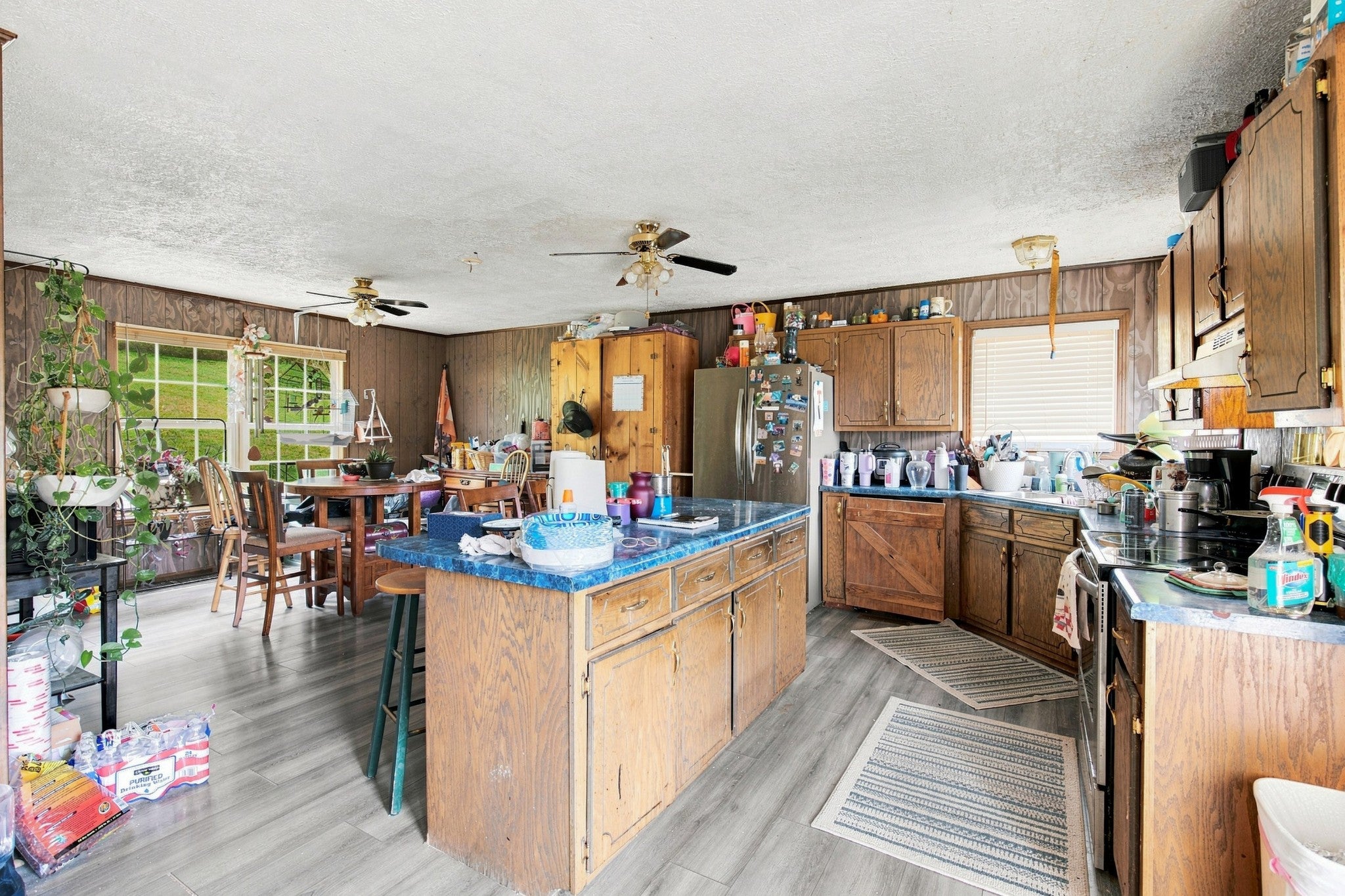 179 Lakeside Dr