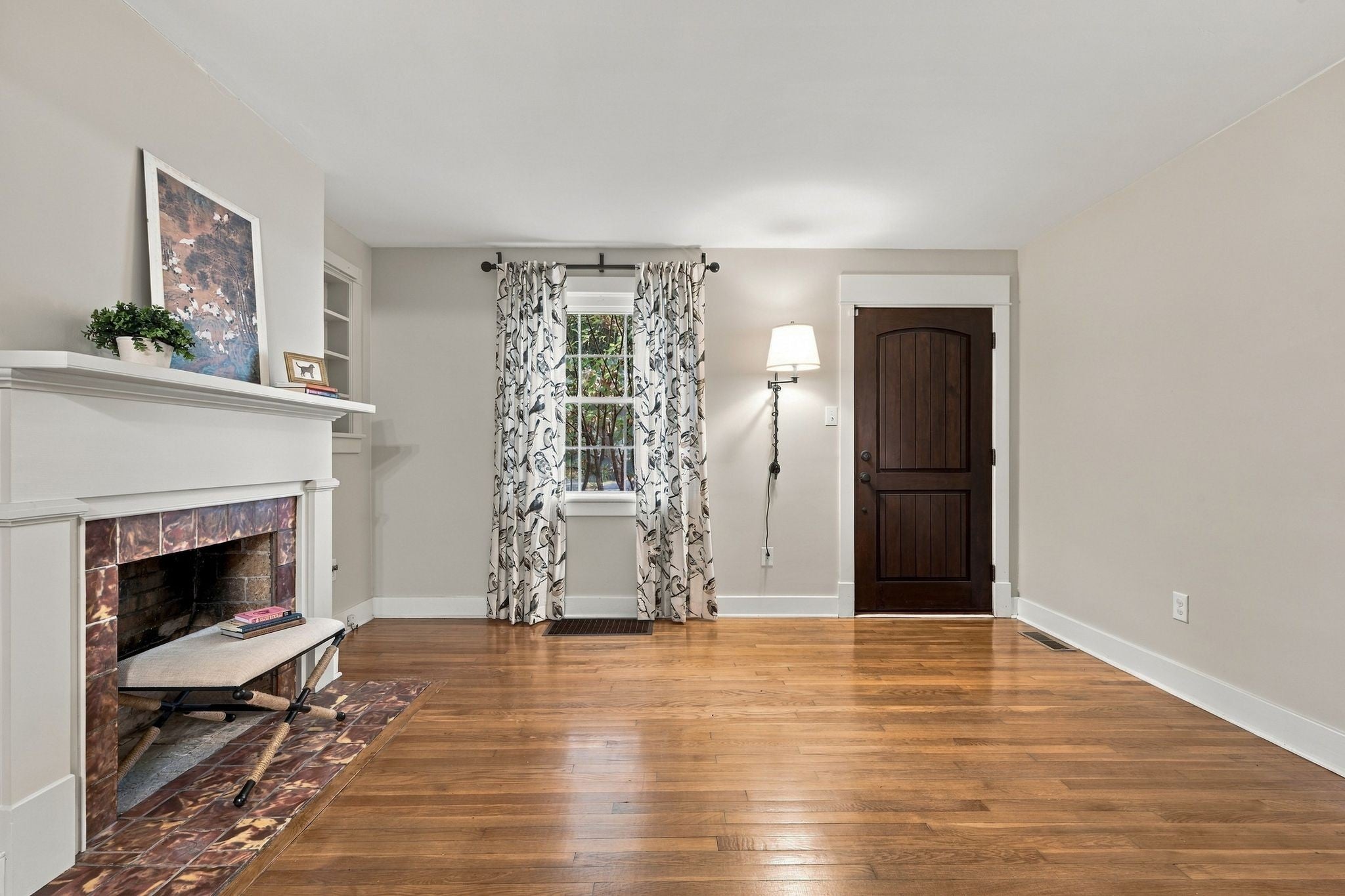310 Battle Ave