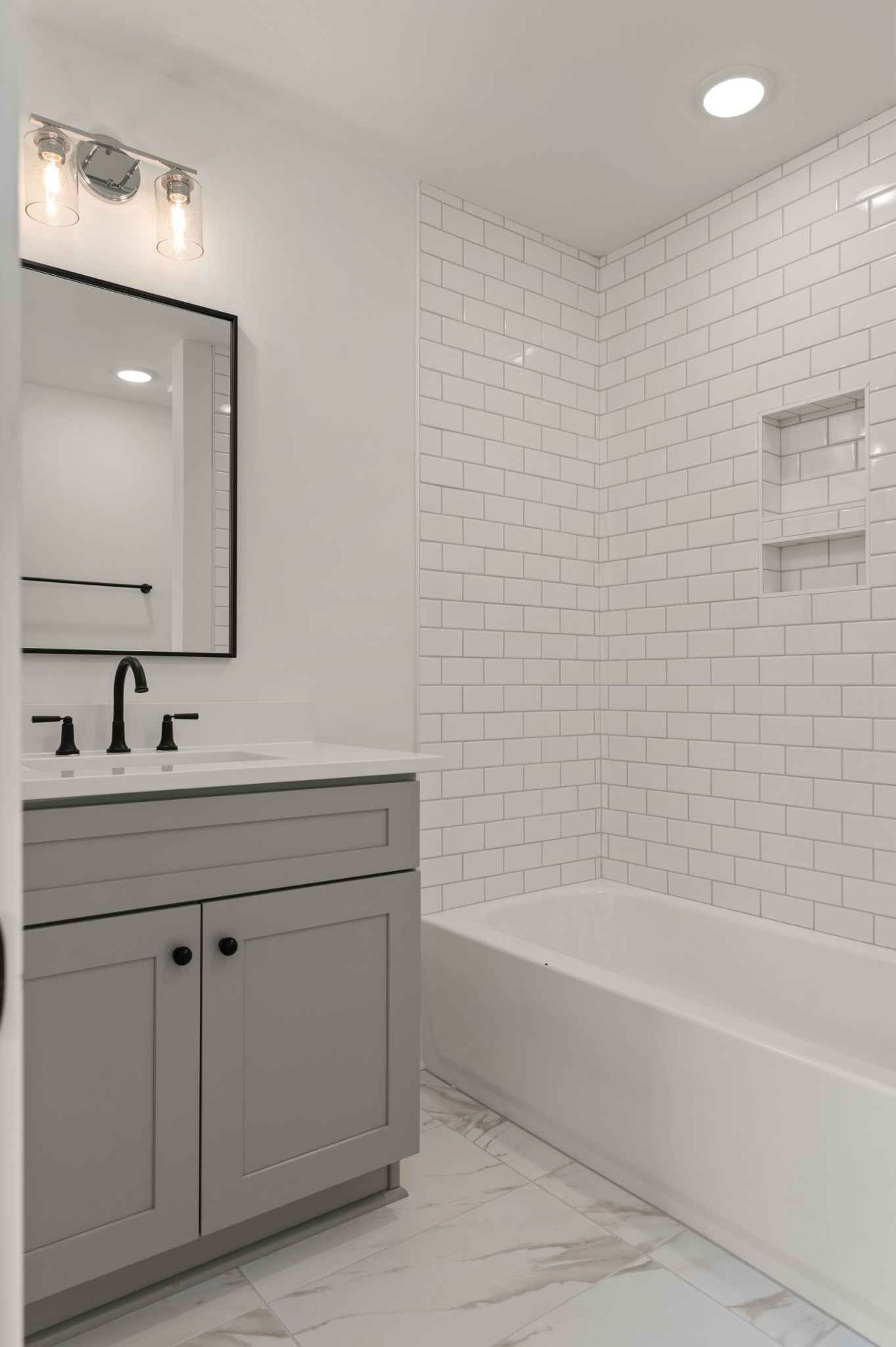 504 Edwin St 23