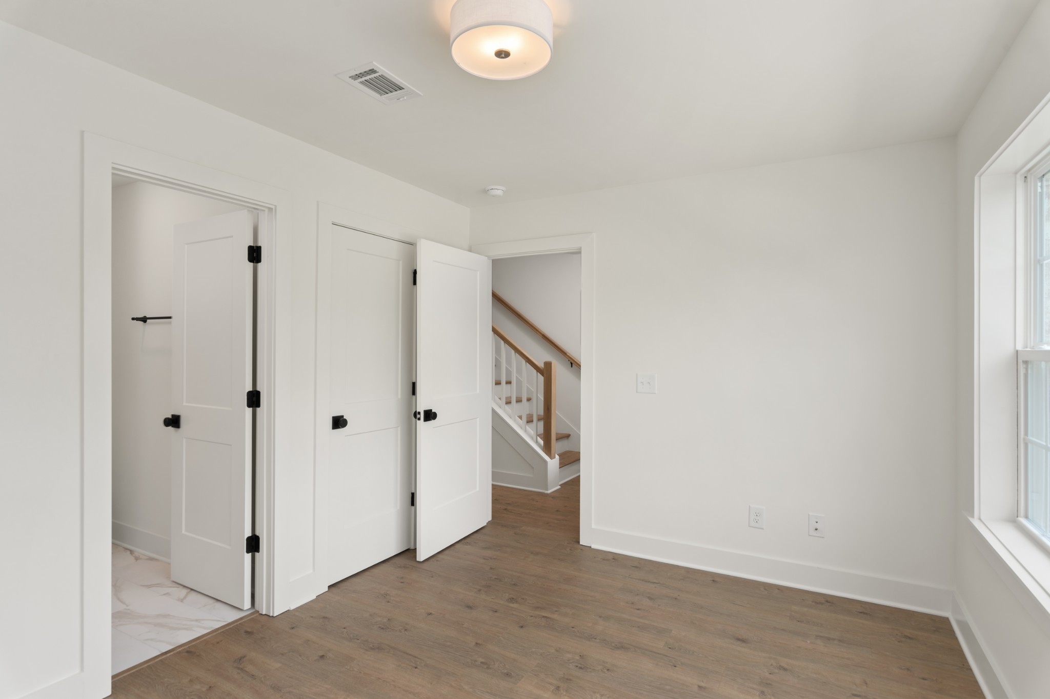 504 Edwin St 23