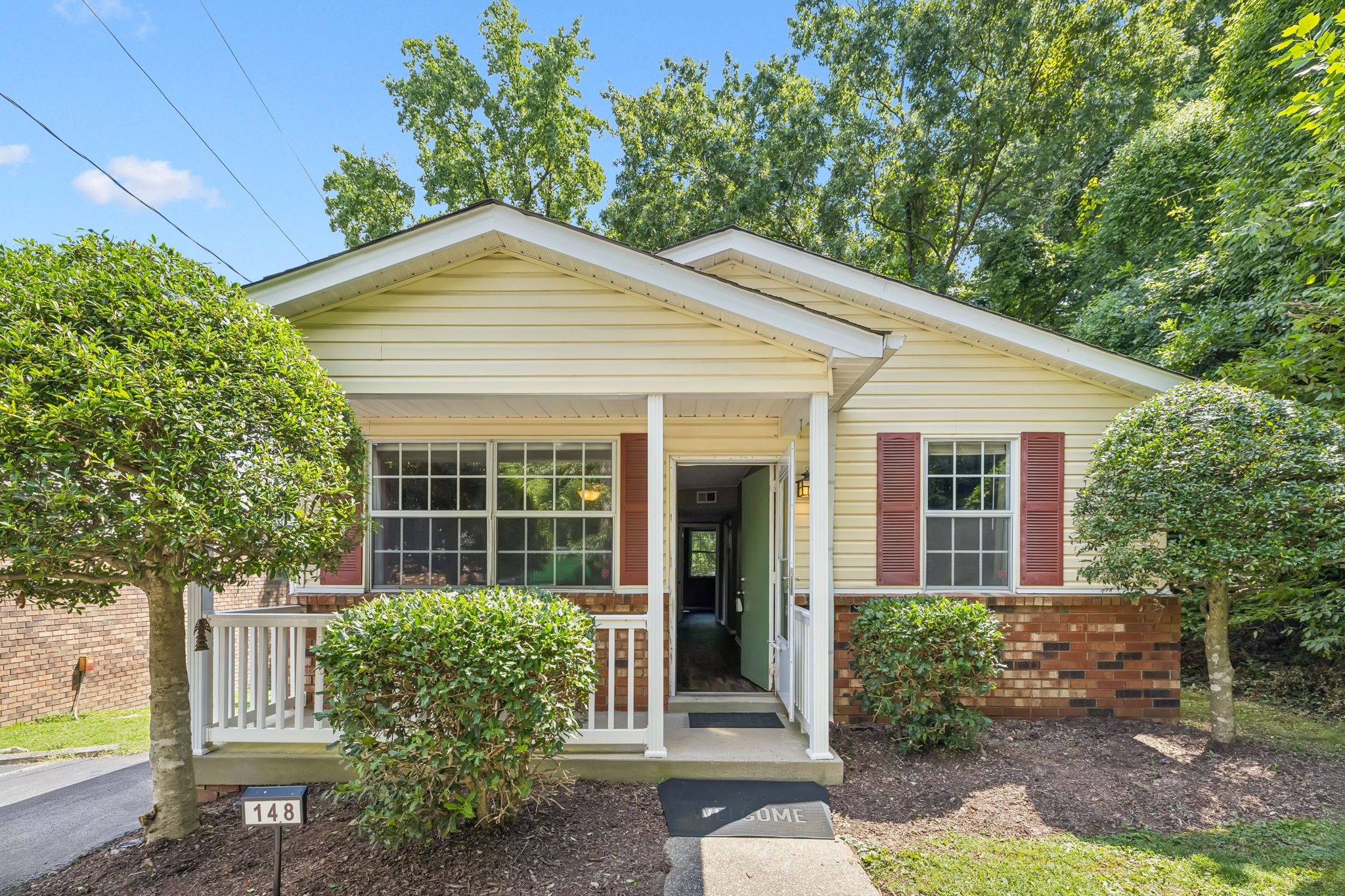 148 Five Oaks Dr