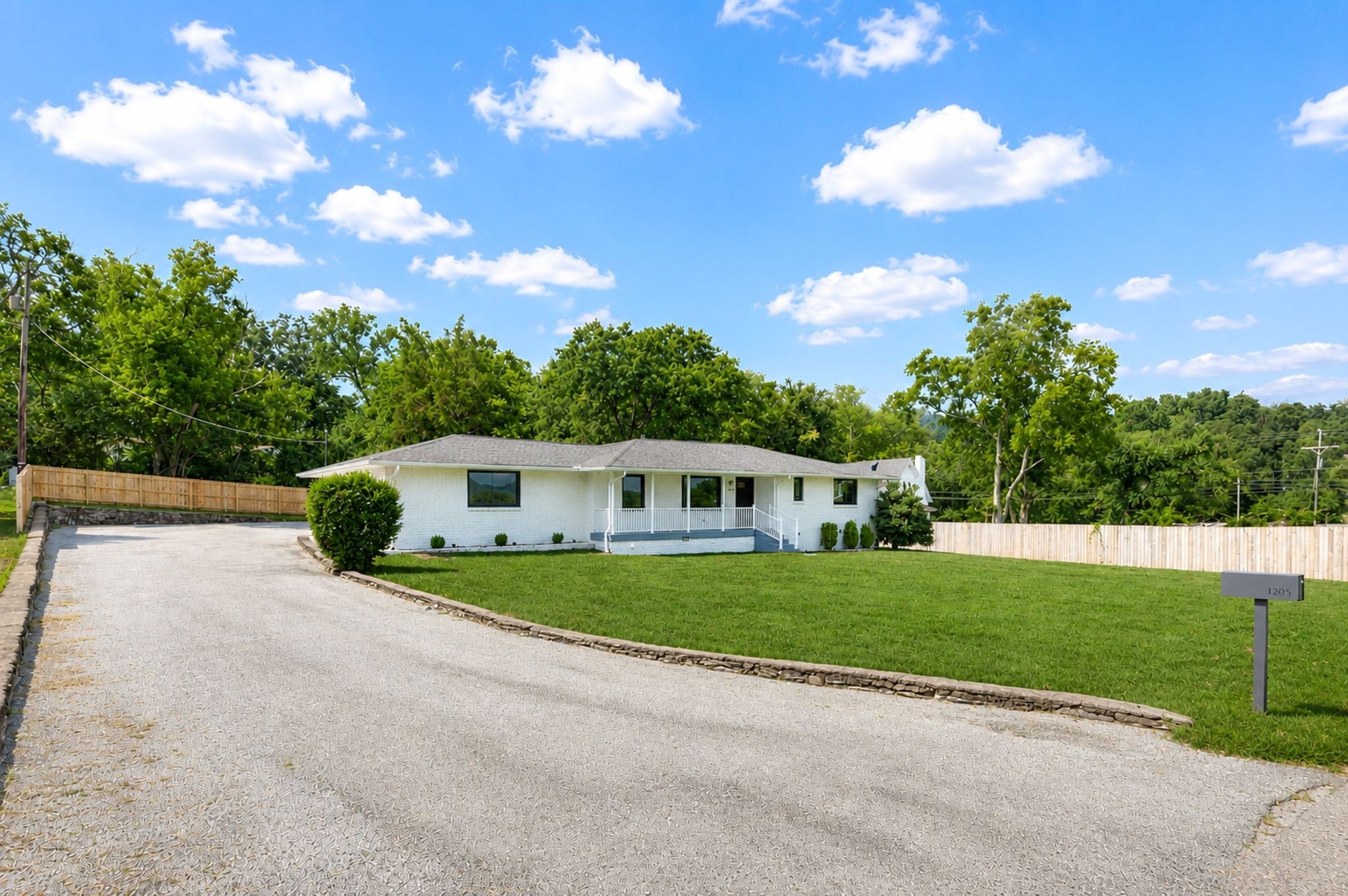1205 Saint Marys Ln