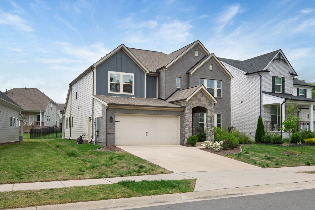 143 Newbury Dr
