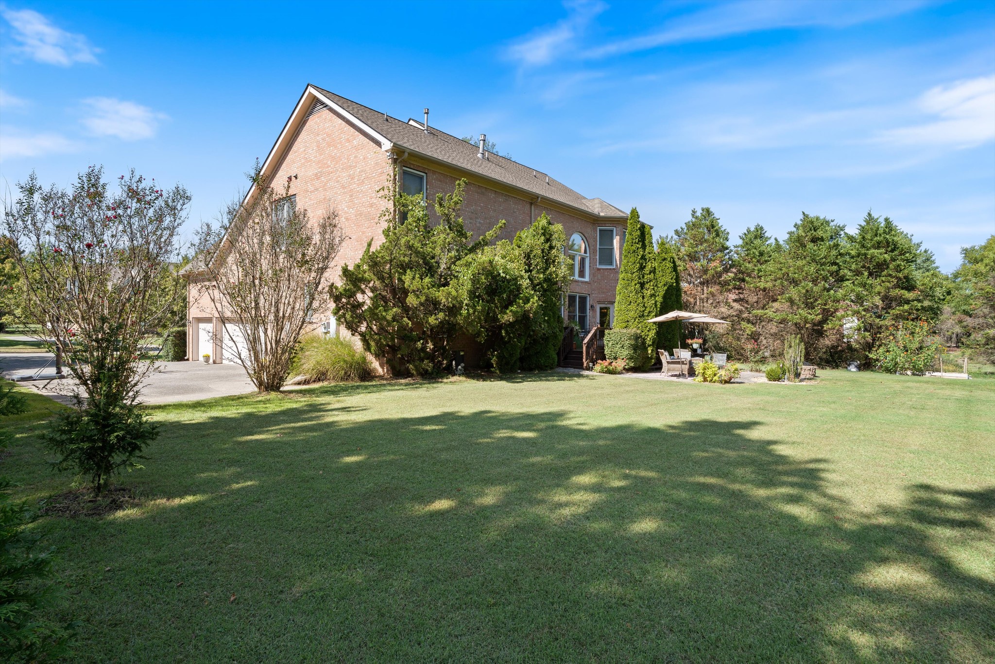 1740 Forsyth Park Dr