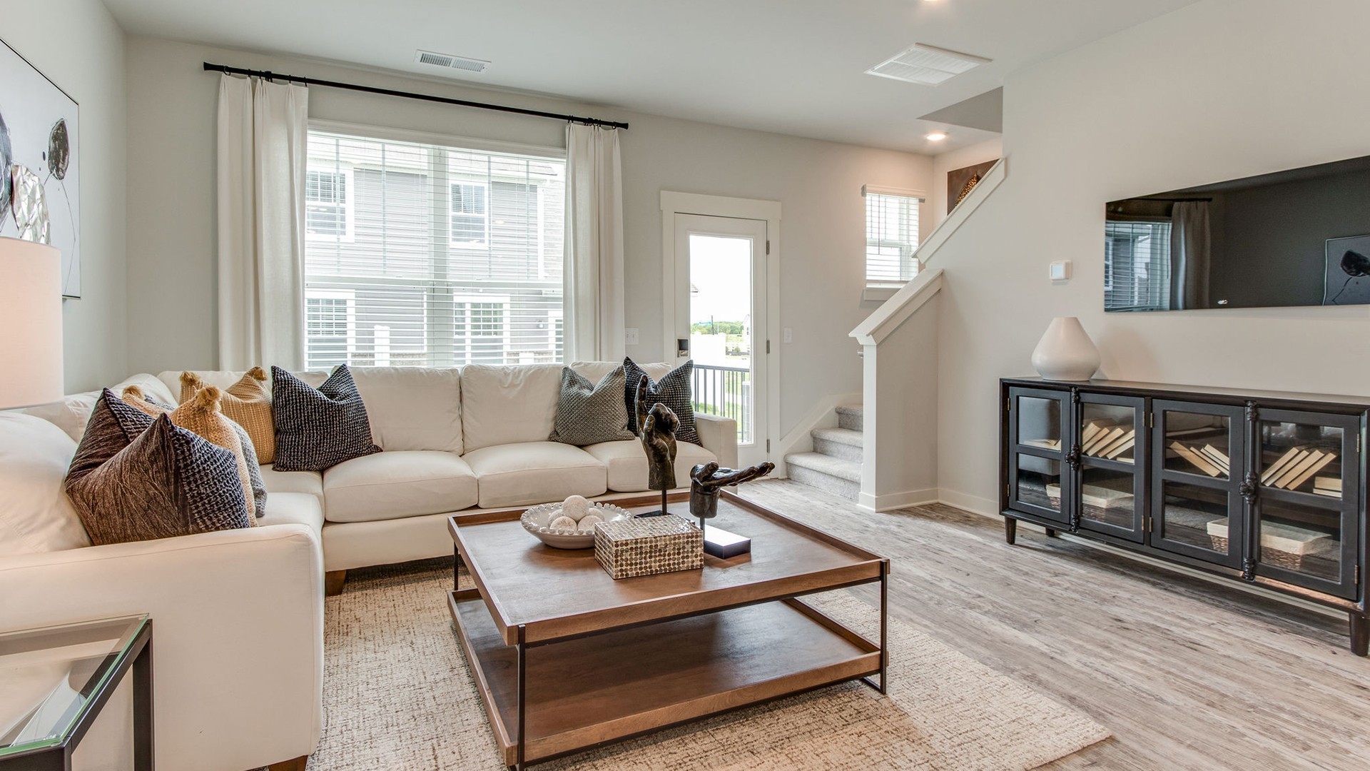 2603 Comanche Ct - Photo 4